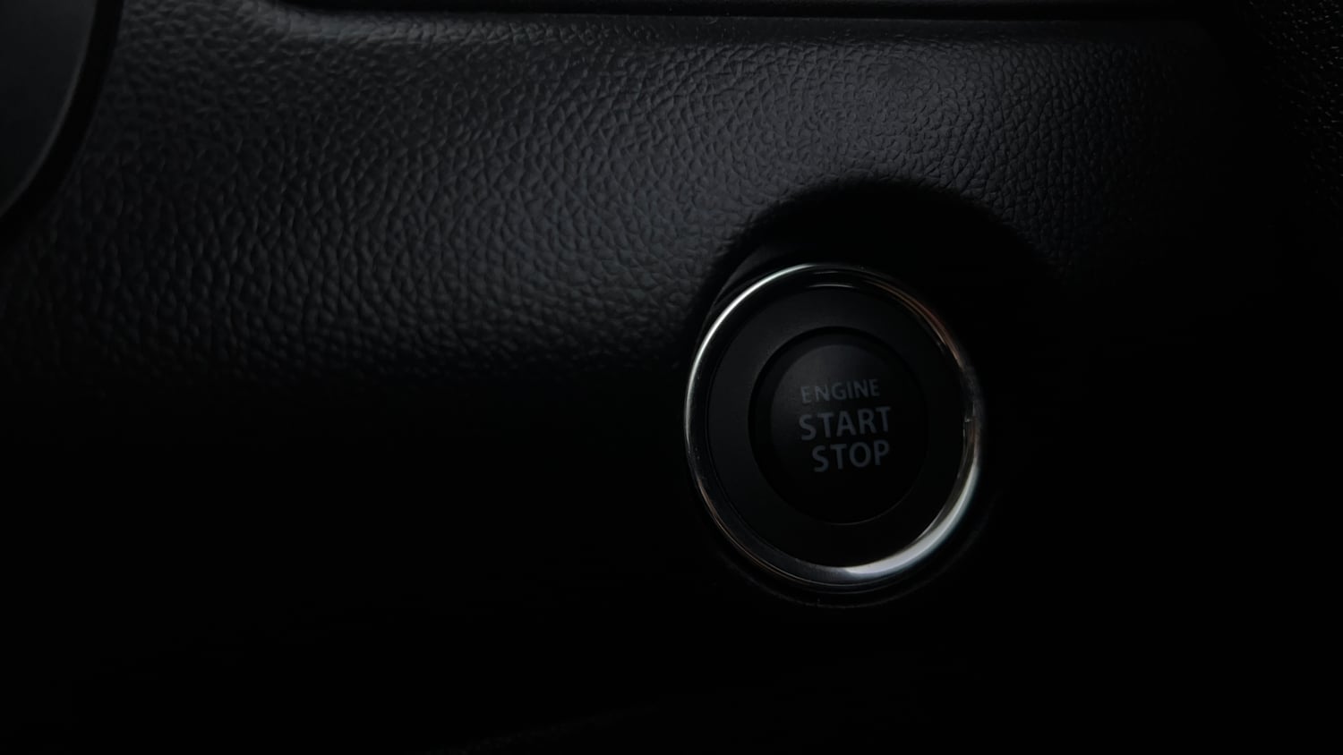 Used 2024 Maruti Suzuki Swift ZXi AMT Petrol Automatic top_features Keyless start