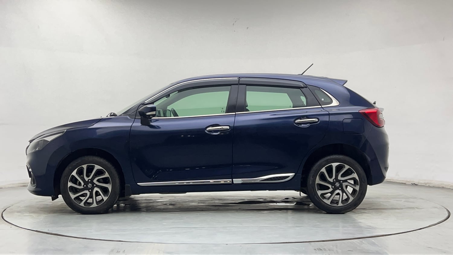 Used 2022 Maruti Suzuki Baleno Alpha AGS Petrol Automatic exterior LEFT SIDE VIEW