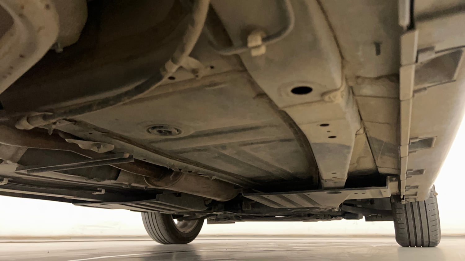 Used 2023 Maruti Suzuki Baleno Alpha AGS Petrol Automatic extra REAR RIGHT UNDERBODY VIEW