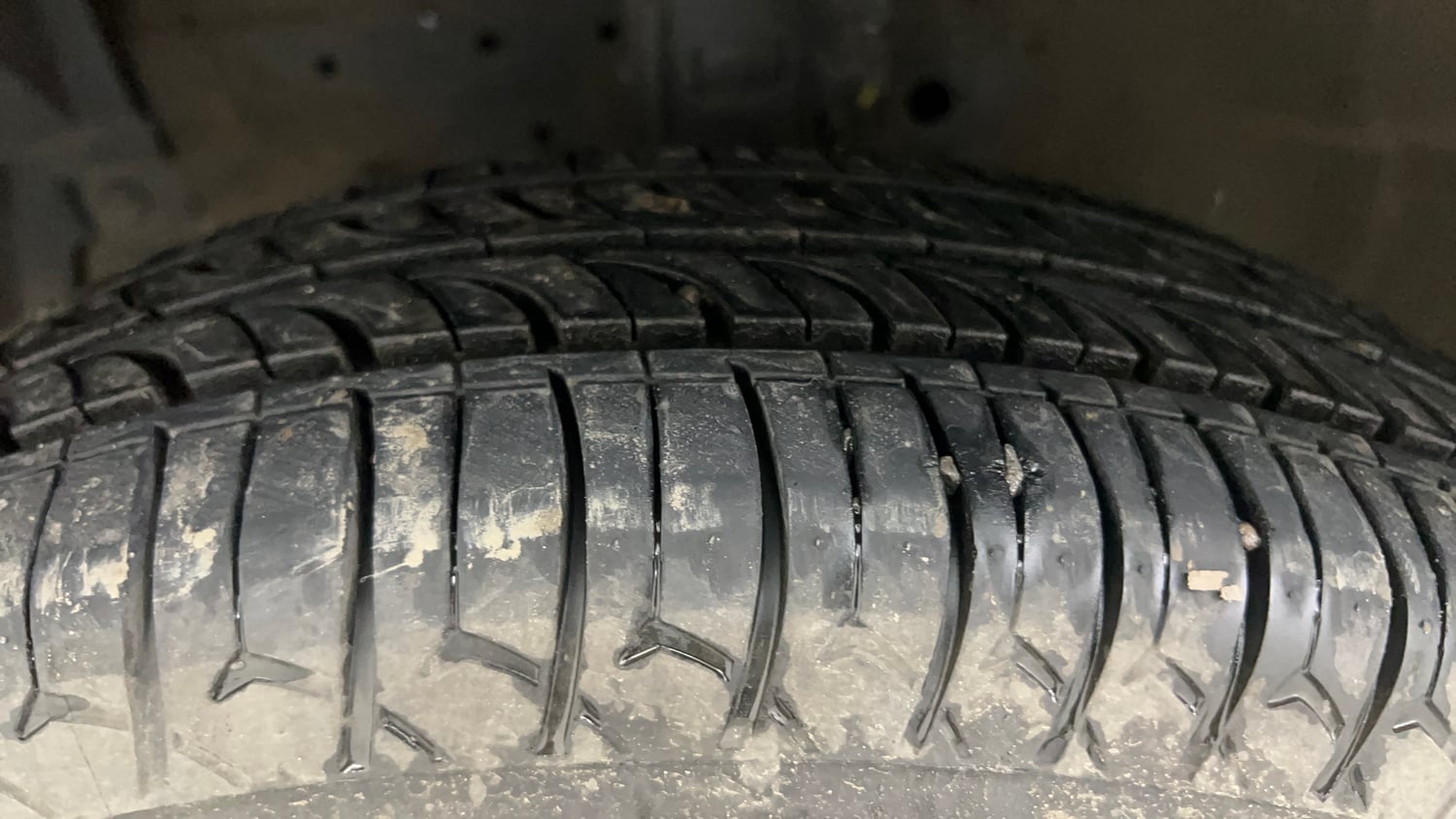 Used 2016 Maruti Suzuki Swift Dzire VXI Petrol Manual tyres LEFT FRONT TYRE TREAD VIEW