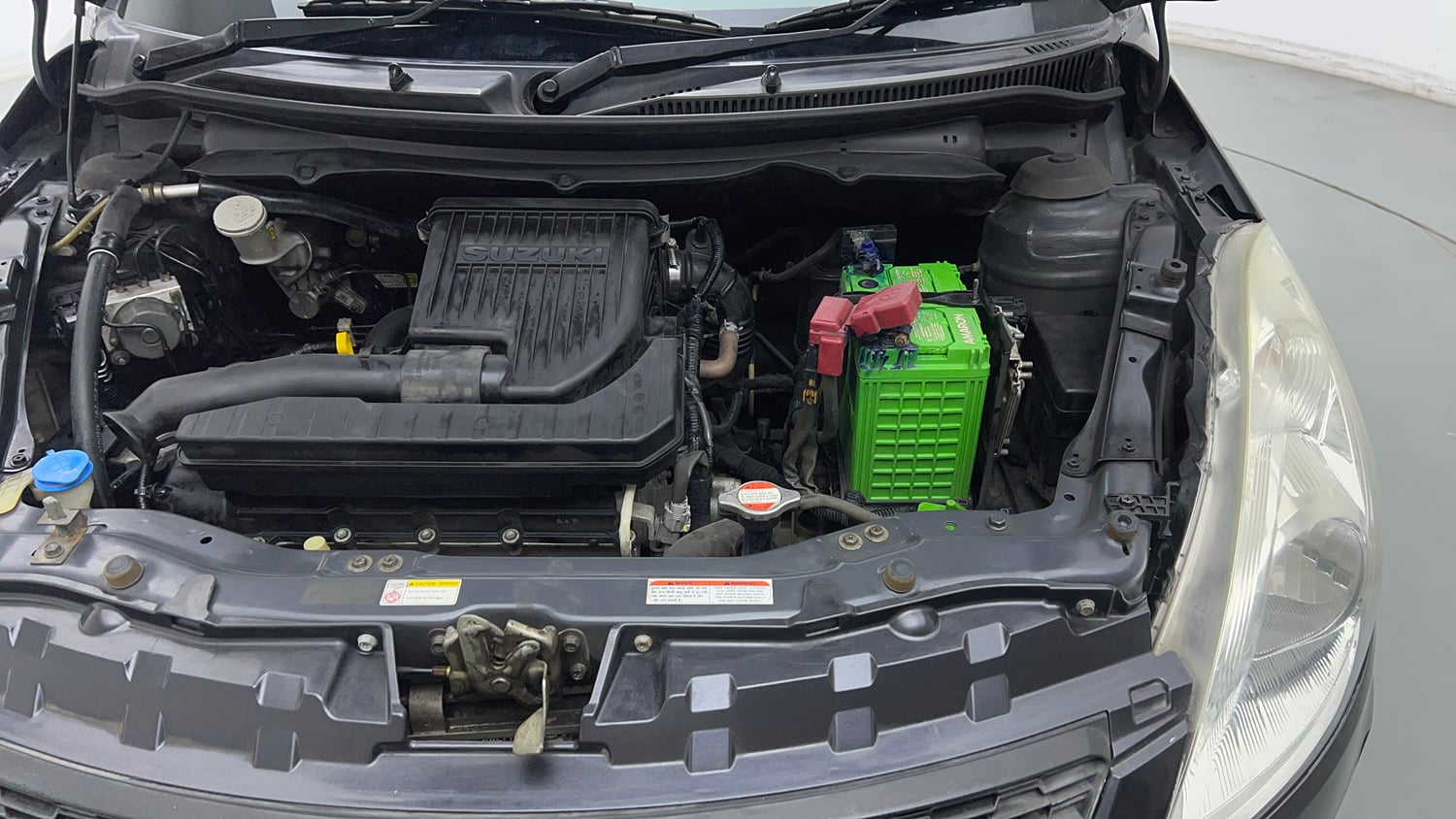 Used 2015 Maruti Suzuki Swift ZXi Petrol Manual engine ENGINE LEFT SIDE VIEW