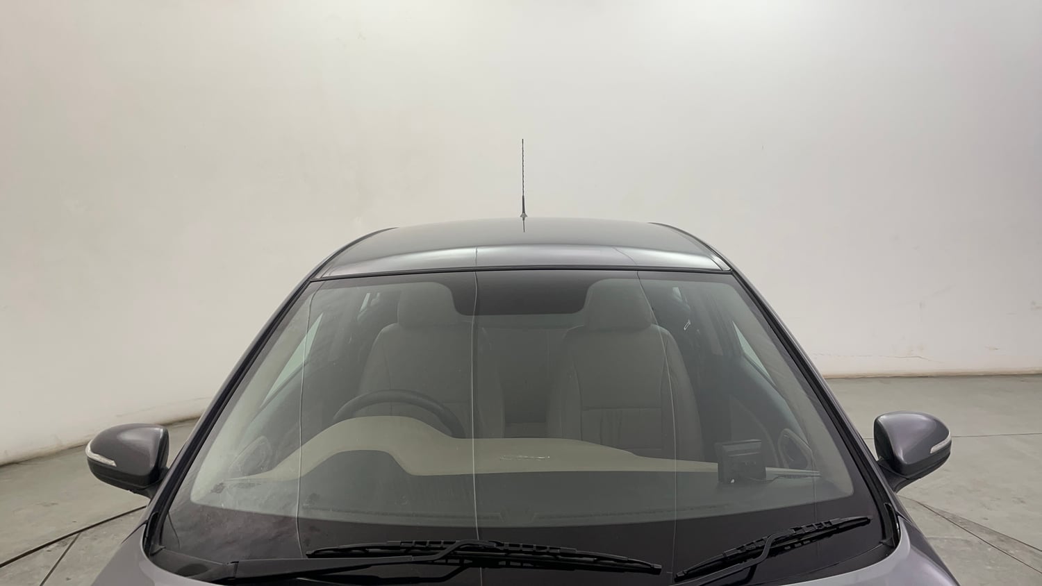 Used 2017 Hyundai Elite i20 Sportz 1.2 Petrol Manual exterior FRONT WINDSHIELD VIEW