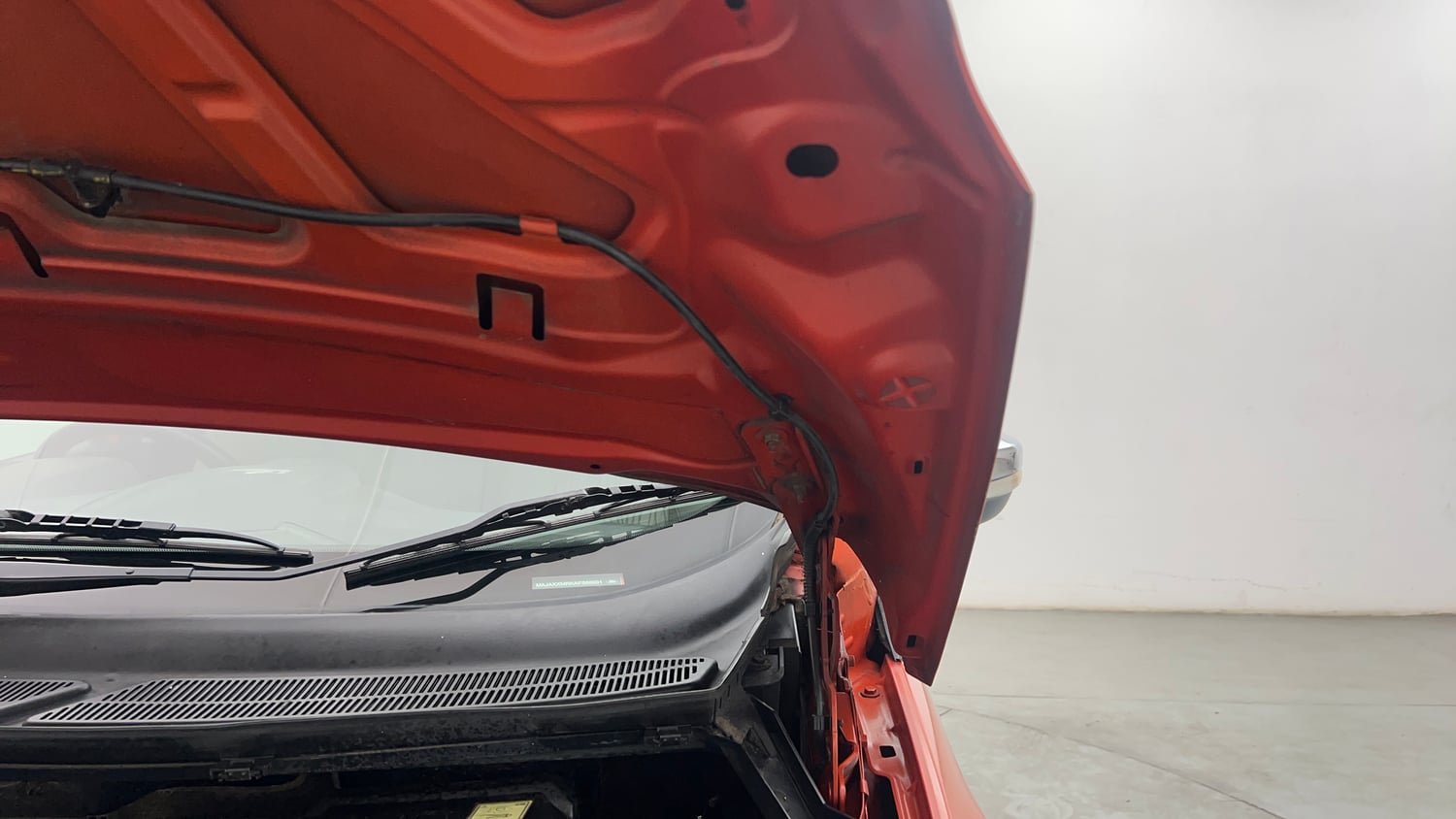 Used 2015 Ford EcoSport Titanium 1.5 Ti-VCT AT Petrol Automatic engine ENGINE LEFT SIDE HINGE & APRON VIEW