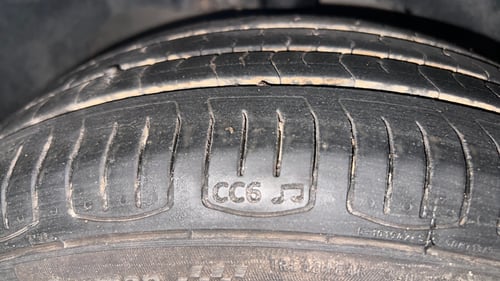 Used 2018 Ford Figo Aspire Titanium1.5 TDCi Diesel Manual tyres RIGHT FRONT TYRE TREAD VIEW