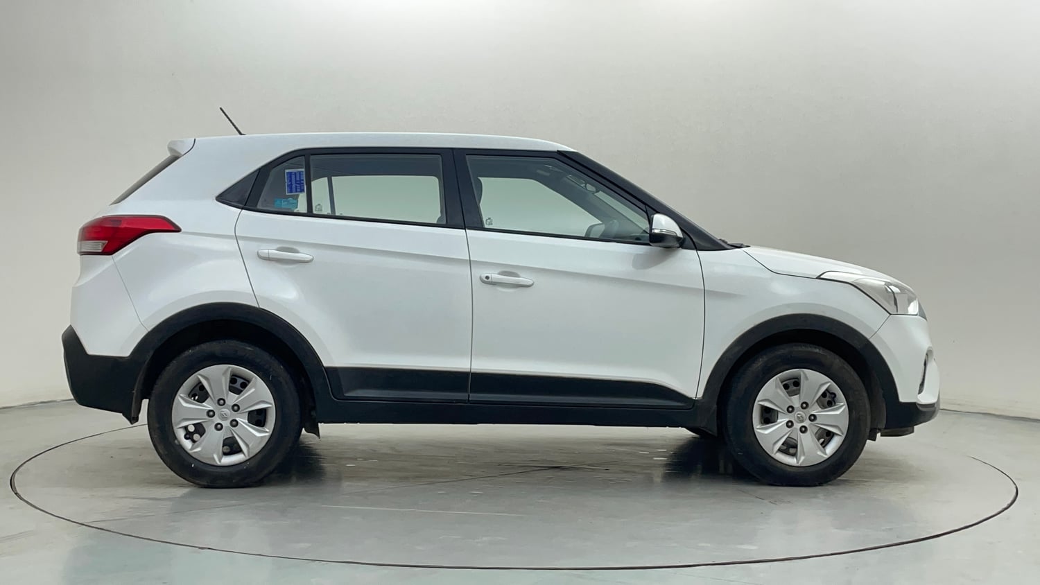 Used 2018 Hyundai Creta E Plus 1.6 Petrol Petrol Manual exterior RIGHT SIDE VIEW