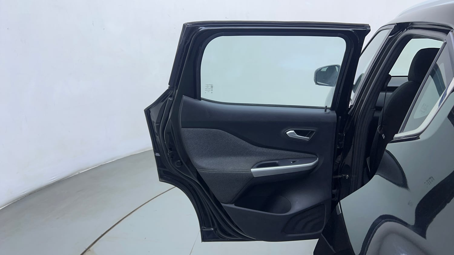 Used 2021 Nissan Magnite XV Premium Turbo (O) Petrol Manual interior LEFT REAR DOOR OPEN VIEW