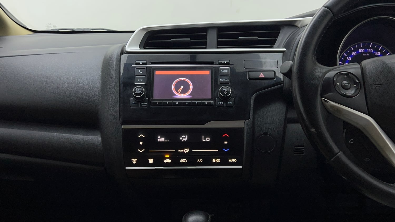 Used 2018 Honda Jazz V CVT Petrol Petrol Automatic interior MUSIC SYSTEM & AC CONTROL VIEW