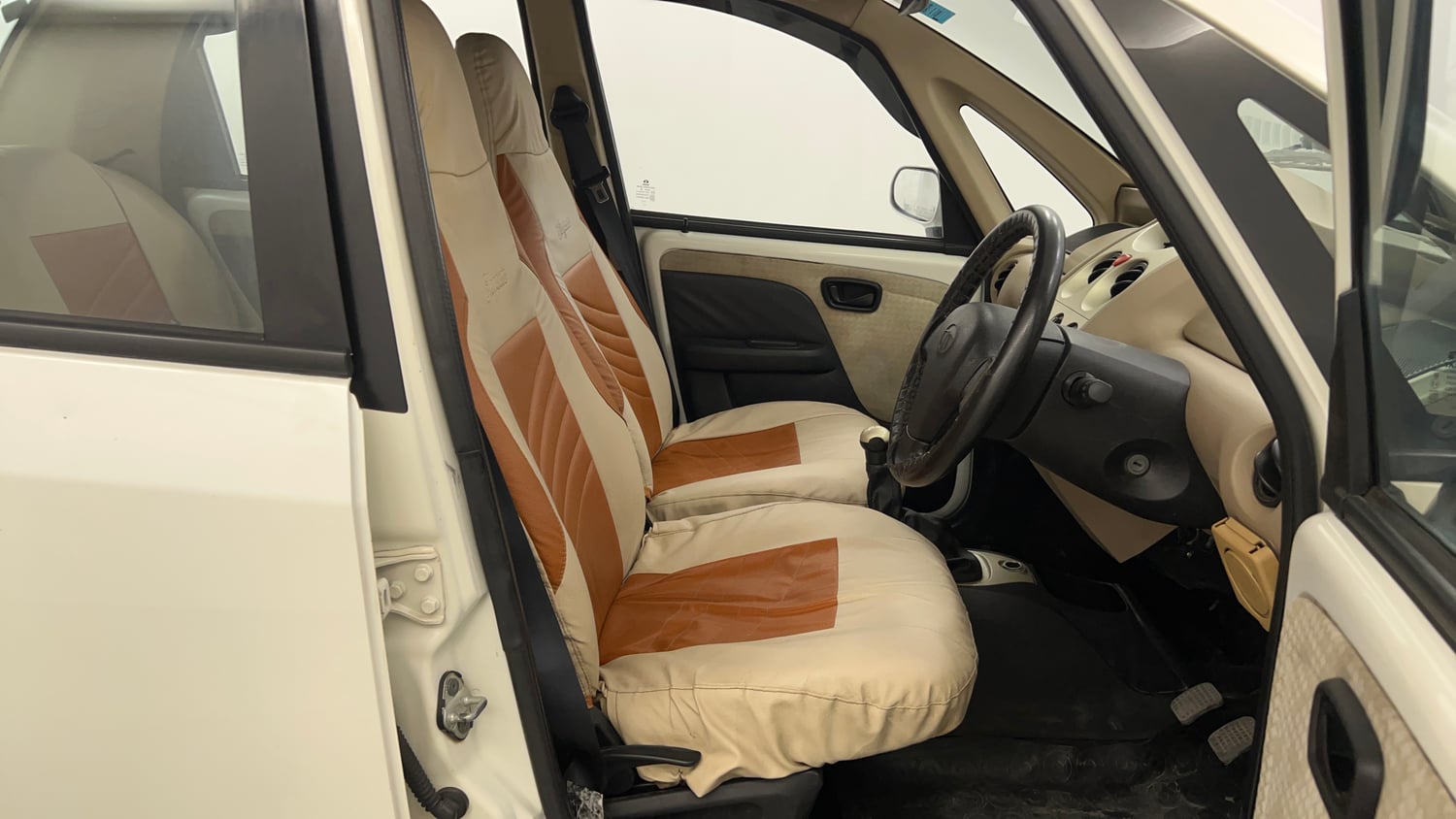 Used 2015 Tata Nano Twist XT Petrol Manual interior RIGHT SIDE FRONT DOOR CABIN VIEW