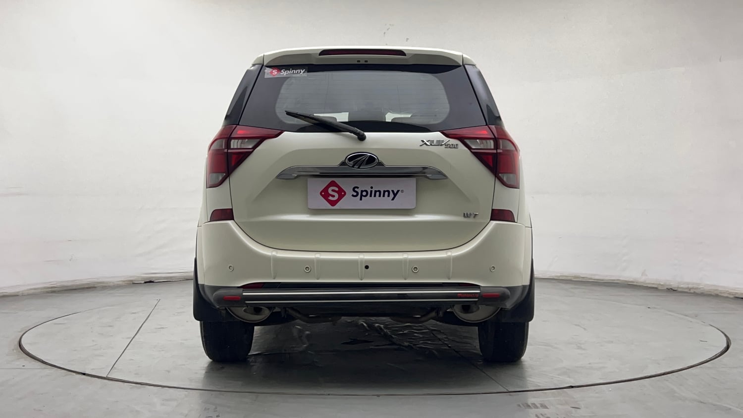 Used 2021 Mahindra XUV500 W7 Diesel Manual exterior BACK VIEW