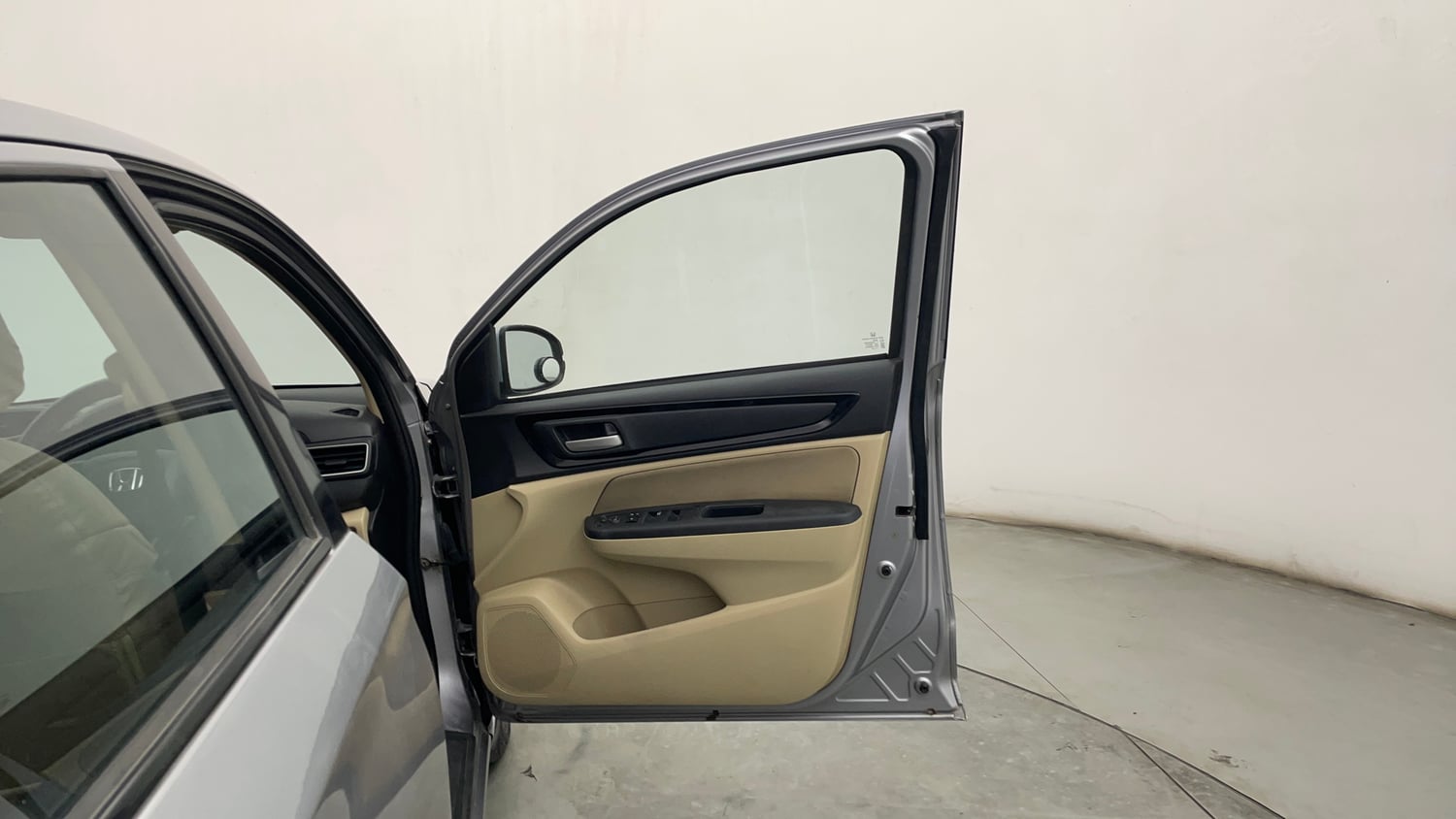 Used 2019 Honda Amaze 1.2 V MT Petrol Petrol Manual interior RIGHT FRONT DOOR OPEN VIEW