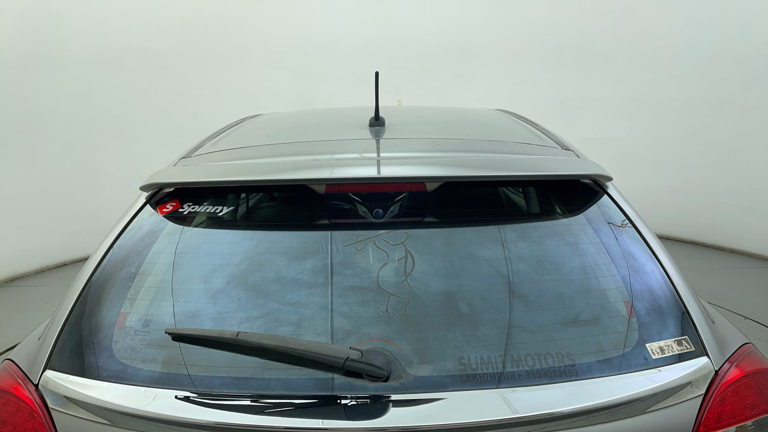 Used 2018 Maruti Suzuki Baleno Zeta 1.2 Petrol Manual exterior BACK WINDSHIELD VIEW