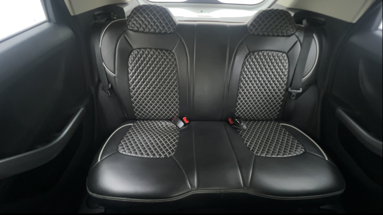 Used 2021 Tata Nexon XM (S) Petrol Manual interior REAR SEAT CONDITION VIEW