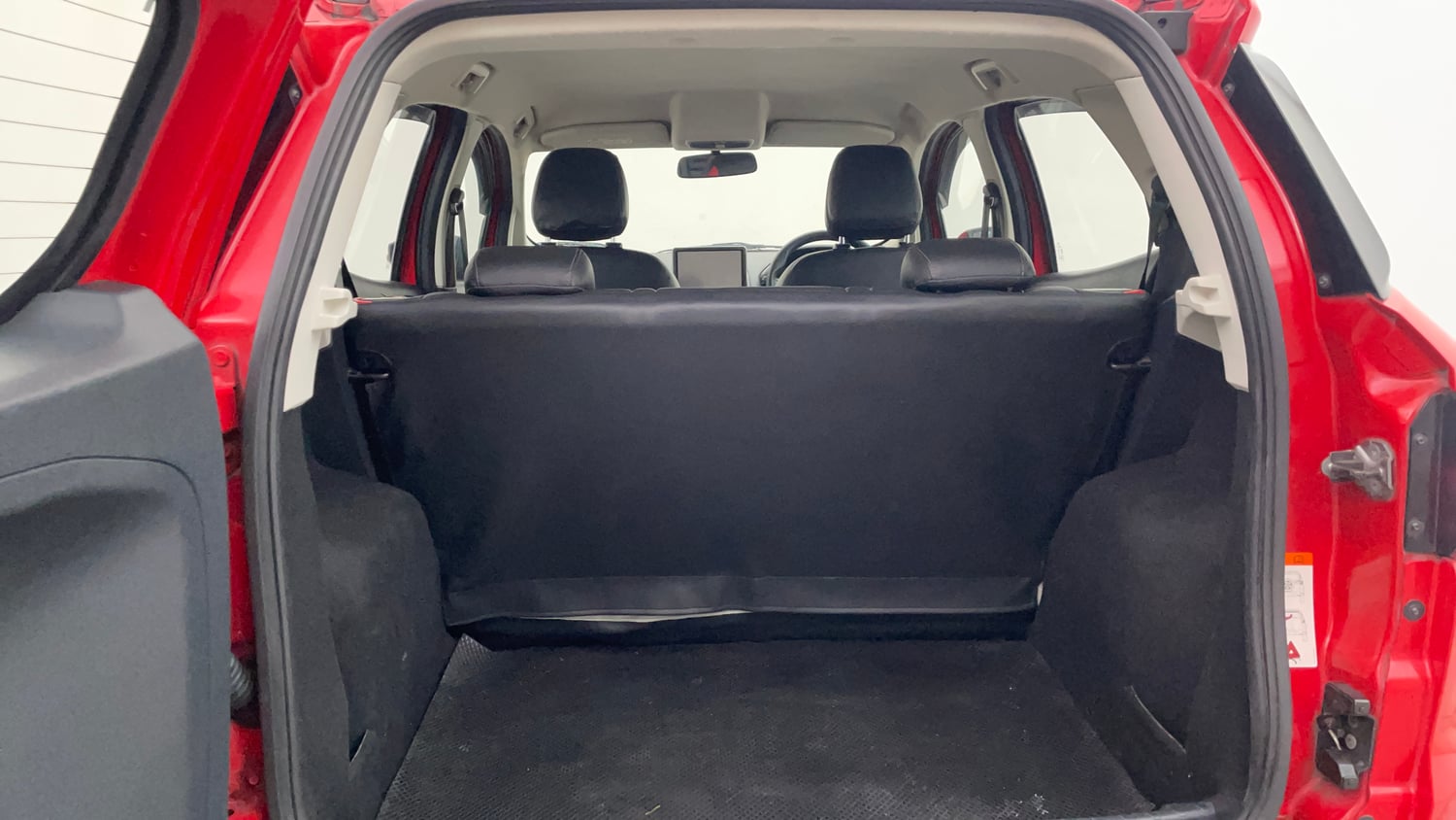Used 2018 Ford EcoSport Trend 1.5L TDCi Diesel Manual interior DICKY INSIDE VIEW