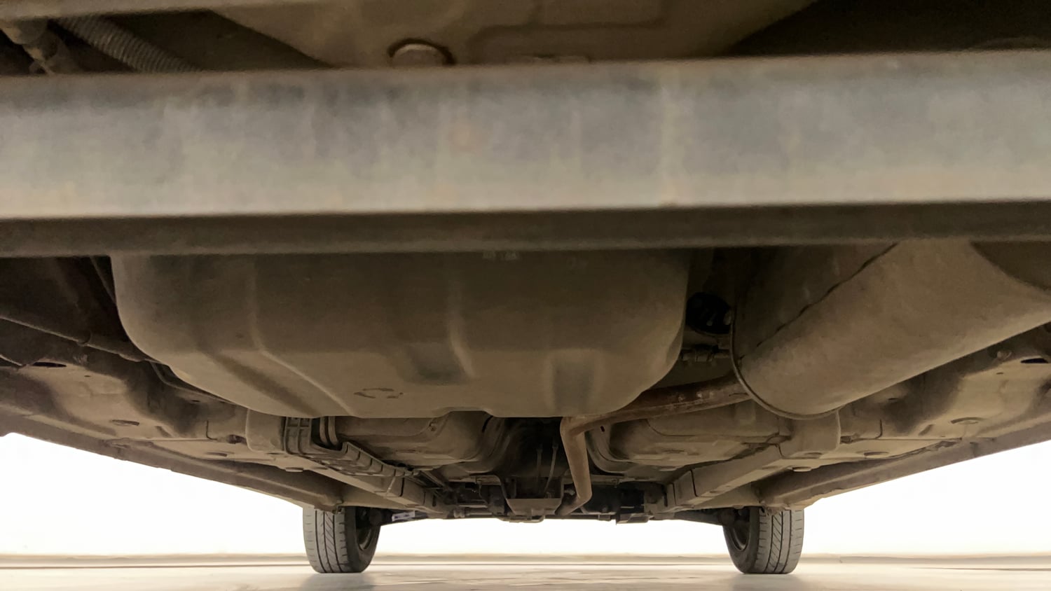 Used 2017 Hyundai Eon Magna + Petrol Manual extra REAR UNDERBODY VIEW (TAKEN FROM REAR)