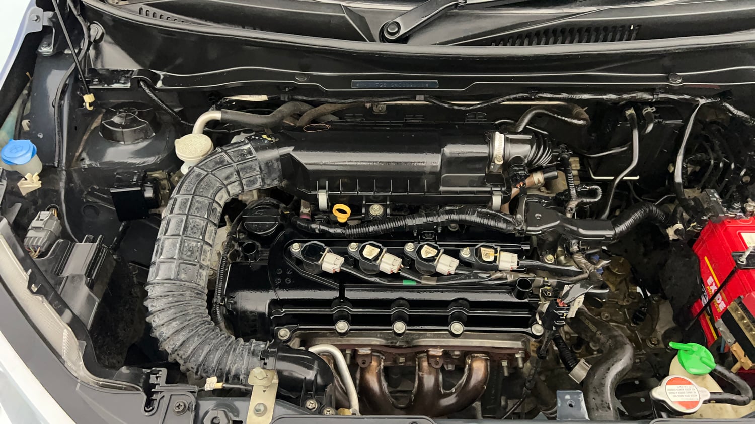 Used 2019 Maruti Suzuki Ignis Alpha 1.2 MT Petrol Manual engine ENGINE RIGHT SIDE VIEW