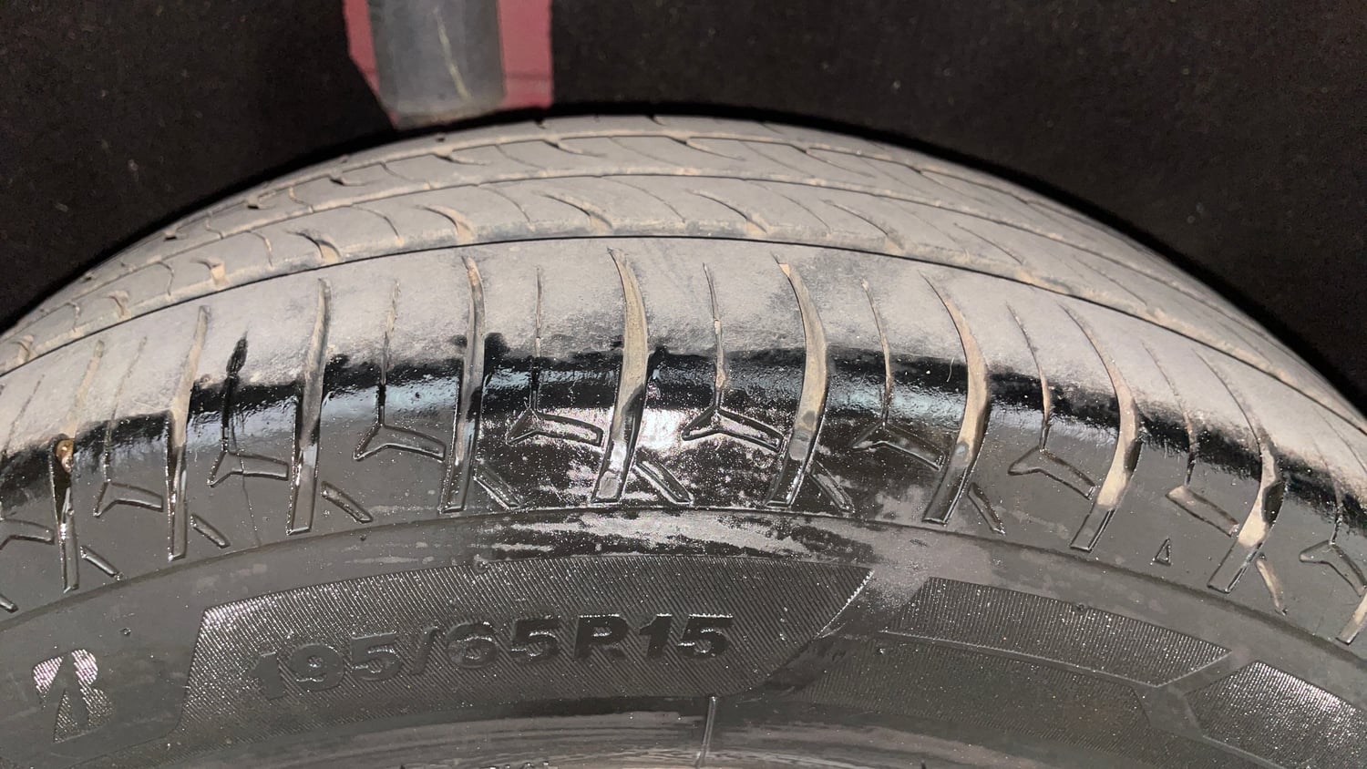 Used 2018 Ford EcoSport Trend 1.5L TDCi Diesel Manual tyres RIGHT REAR TYRE TREAD VIEW