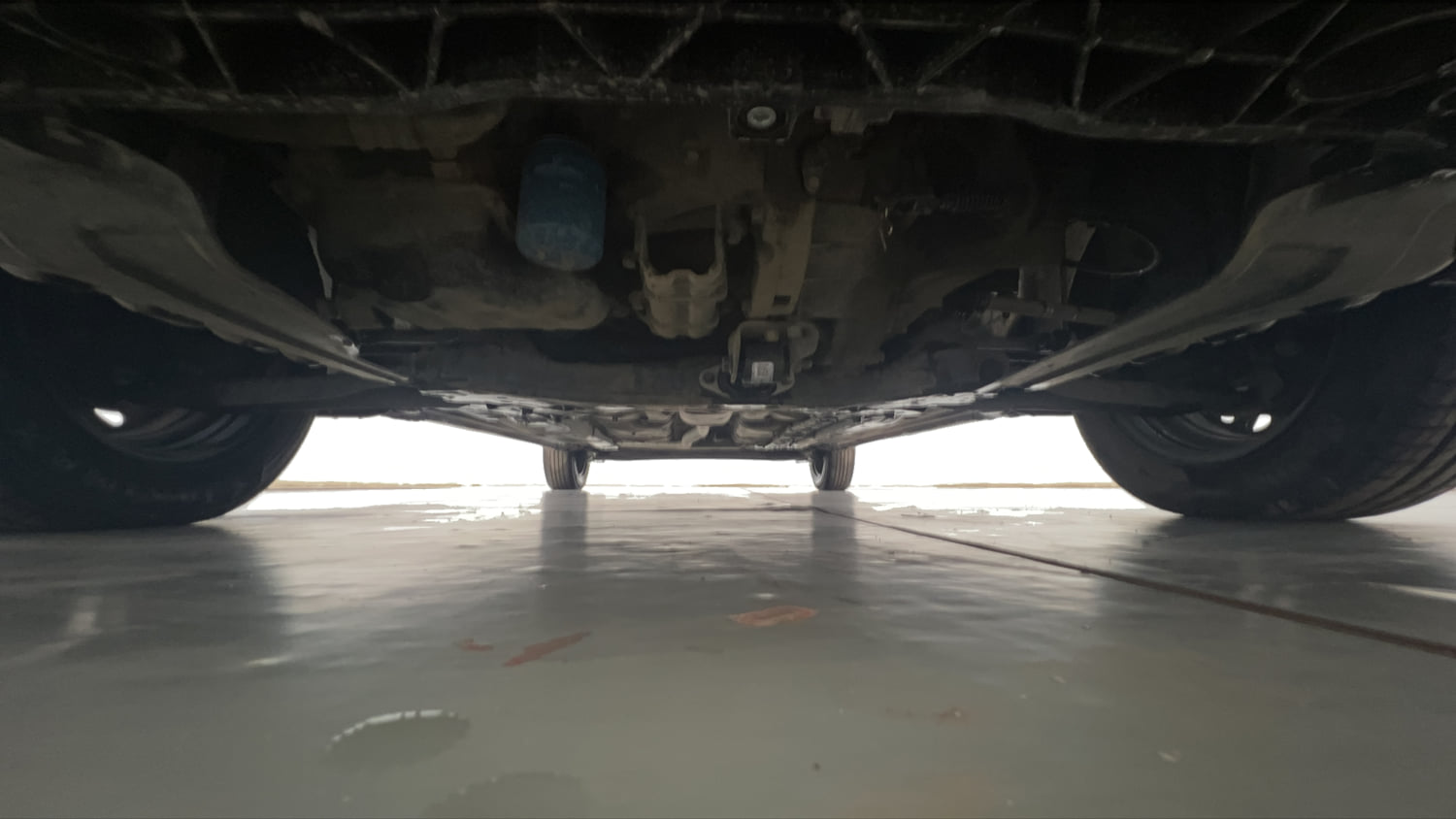 Used 2018 Hyundai Grand i10 Sportz 1.2 Kappa VTVT Petrol Manual extra FRONT LEFT UNDERBODY VIEW