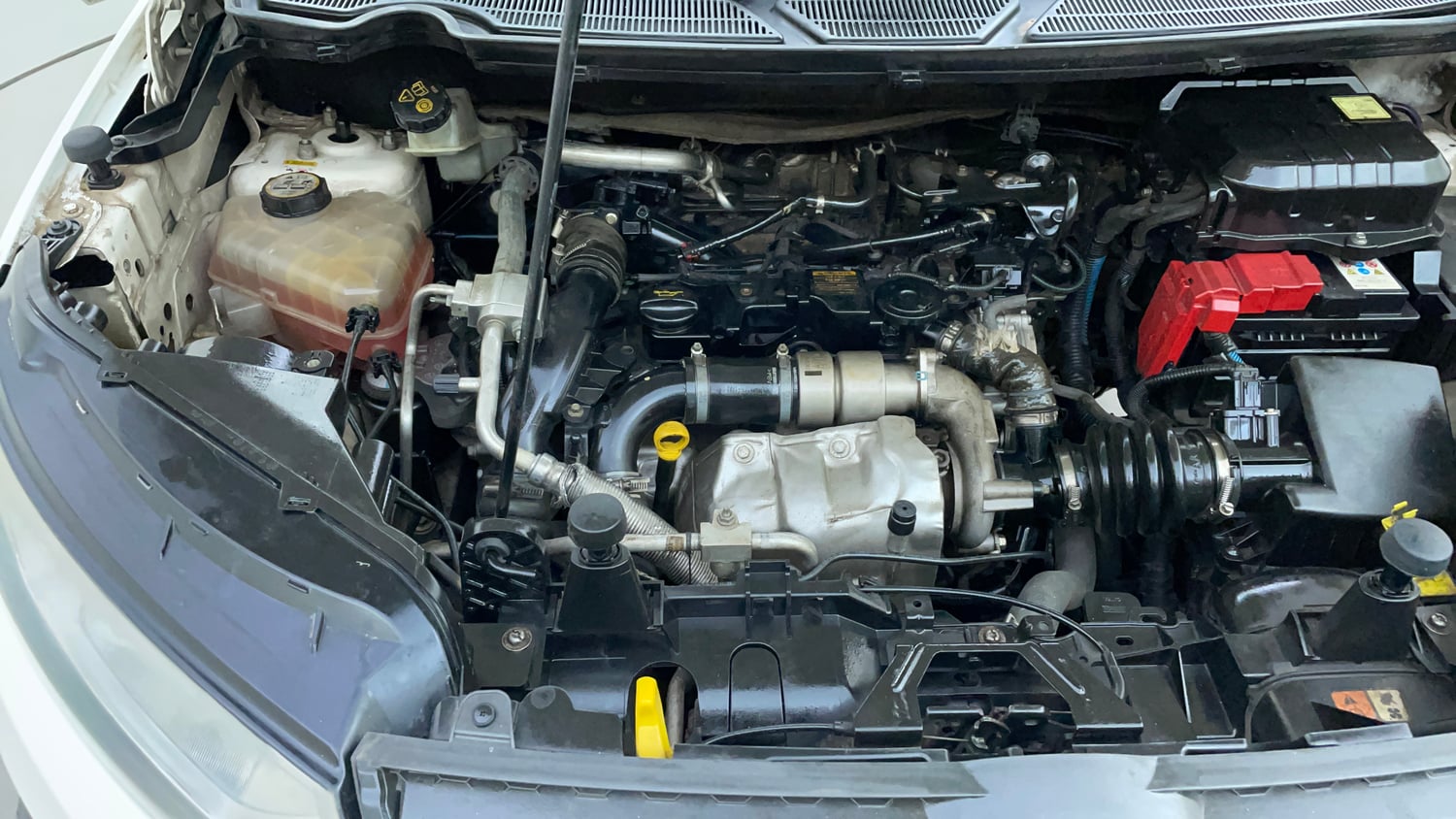 Used 2014 Ford EcoSport Trend 1.5 TDCi Diesel Manual engine ENGINE RIGHT SIDE VIEW