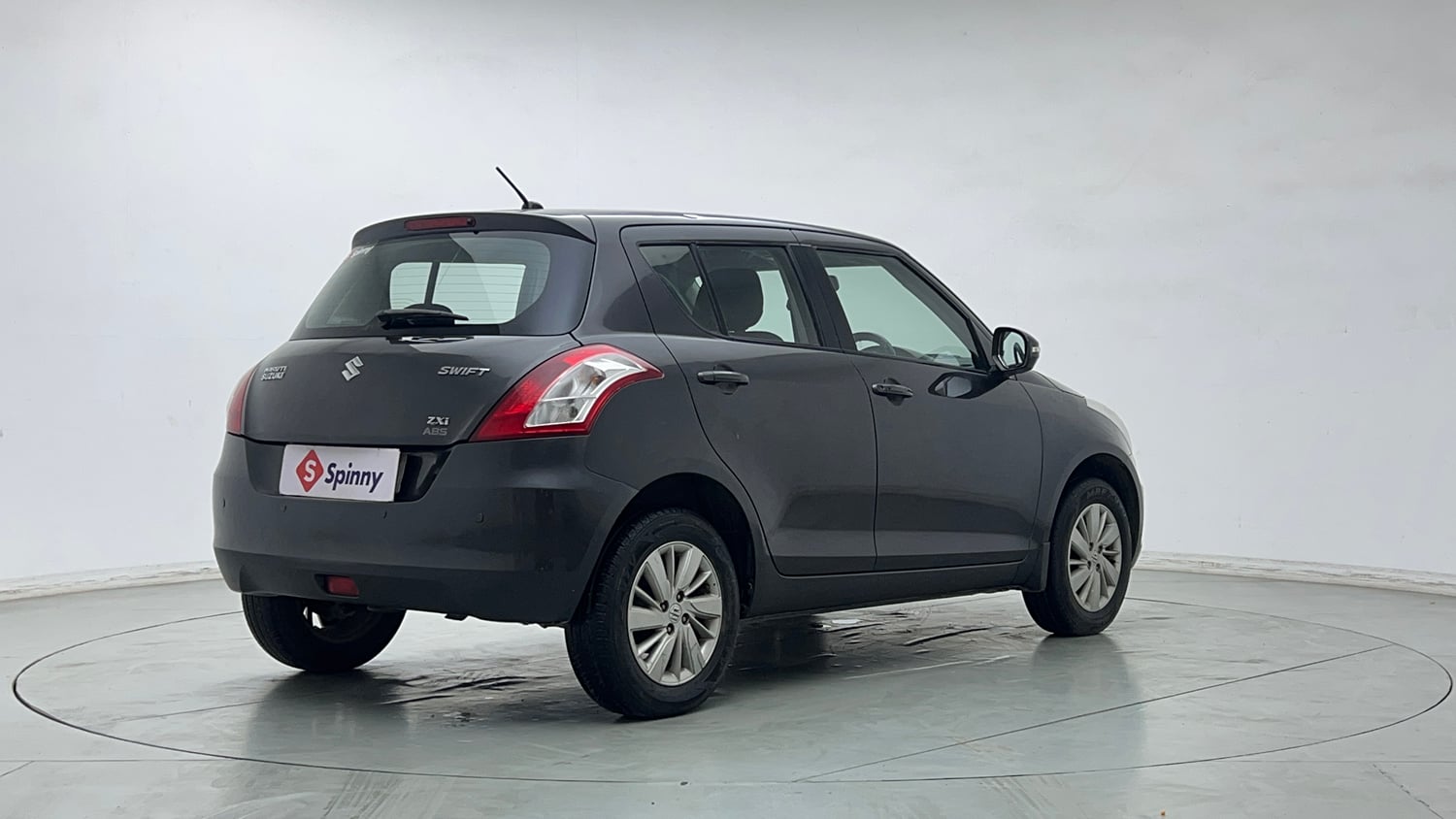 Used 2015 Maruti Suzuki Swift ZXi Petrol Manual exterior RIGHT REAR CORNER VIEW