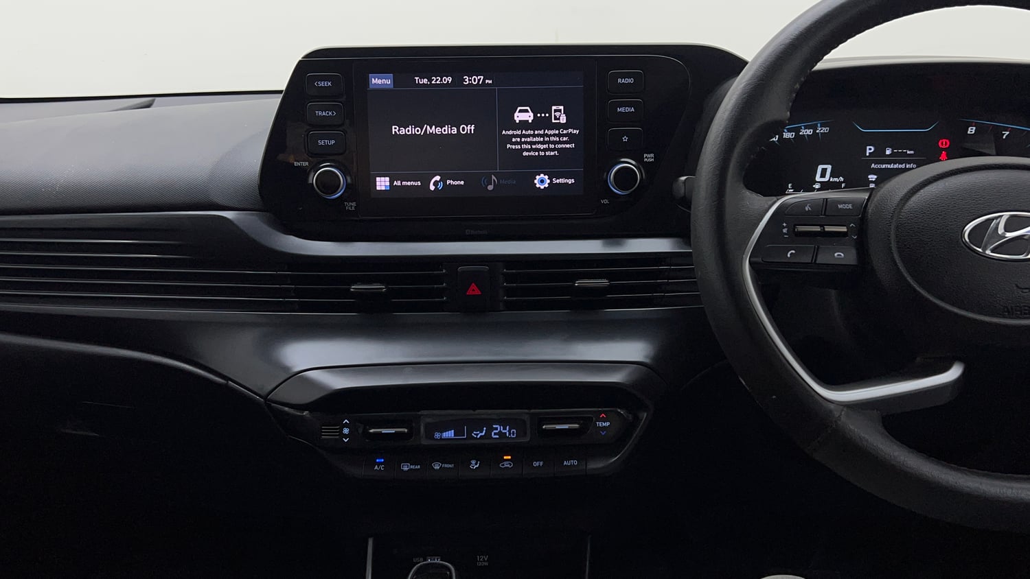 Used 2022 Hyundai i20 Sportz 1.2 IVT Petrol Automatic interior MUSIC SYSTEM & AC CONTROL VIEW