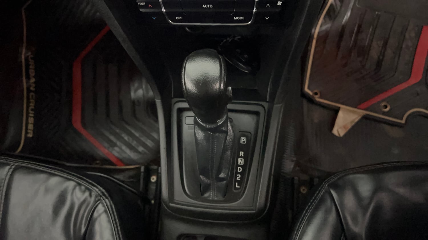 Used 2021 Toyota Urban Cruiser Premium Grade AT Petrol Automatic interior GEAR  KNOB VIEW