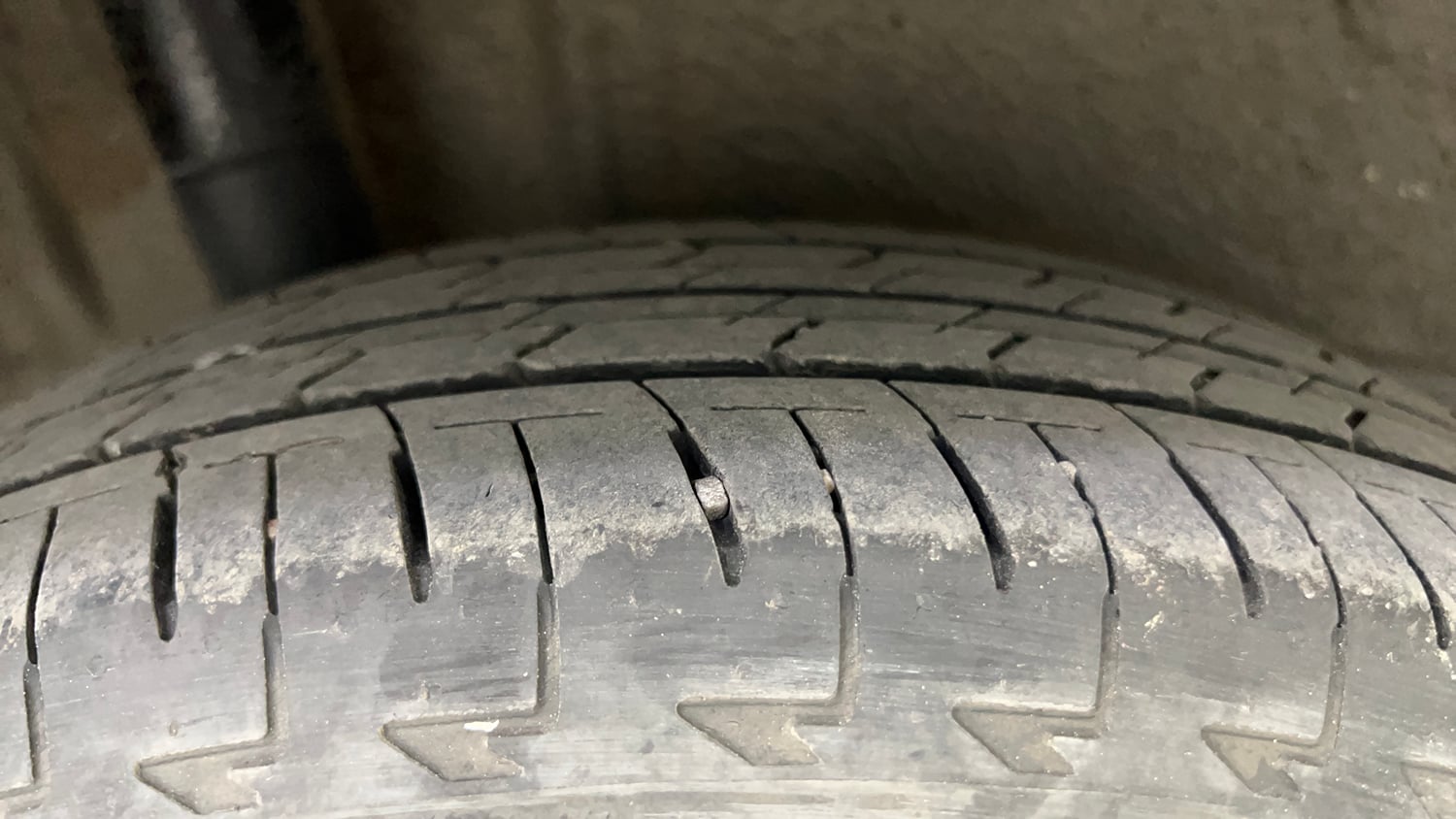 Used 2023 Maruti Suzuki Celerio VXi CNG Cng Manual tyres RIGHT REAR TYRE TREAD VIEW