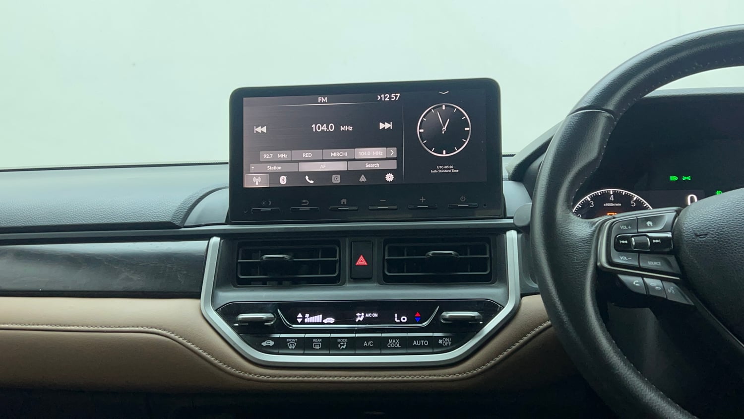 Used 2024 Honda Elevate ZX CVT Petrol Automatic interior MUSIC SYSTEM & AC CONTROL VIEW