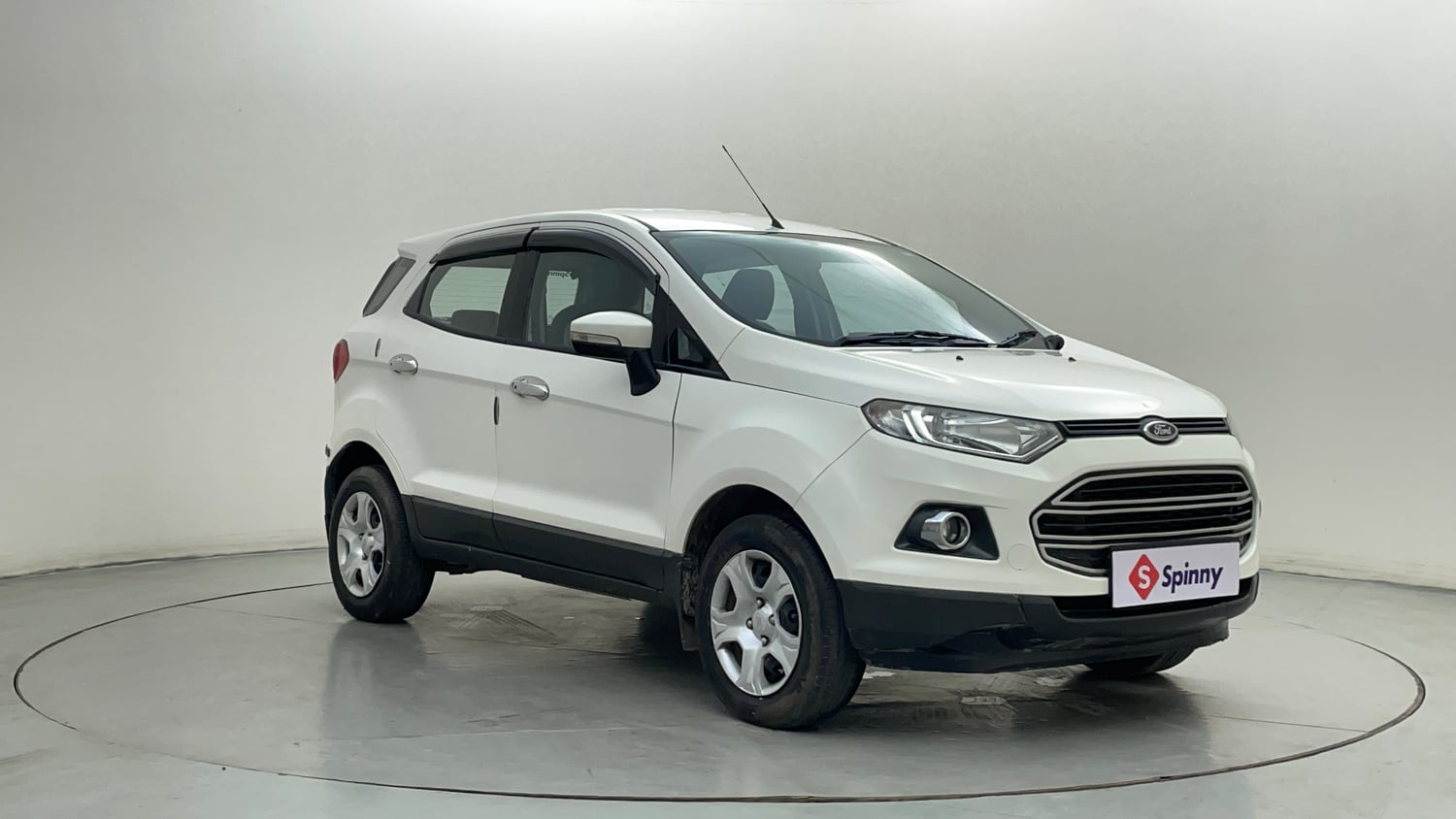 Used 2014 Ford EcoSport Trend 1.5 TDCi Diesel Manual exterior RIGHT FRONT CORNER VIEW