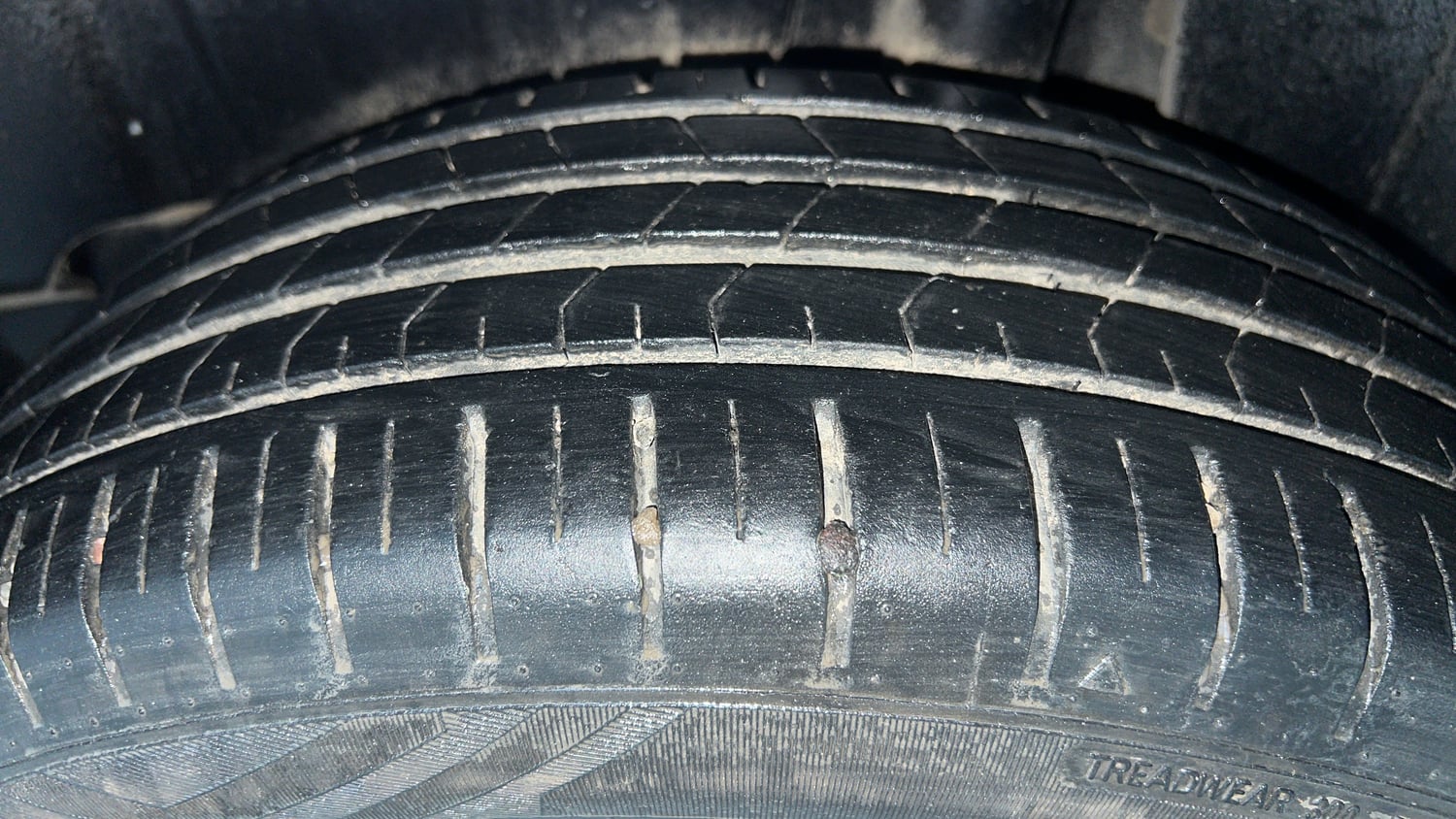Used 2022 Maruti Suzuki Baleno Alpha AGS Petrol Automatic tyres LEFT REAR TYRE TREAD VIEW