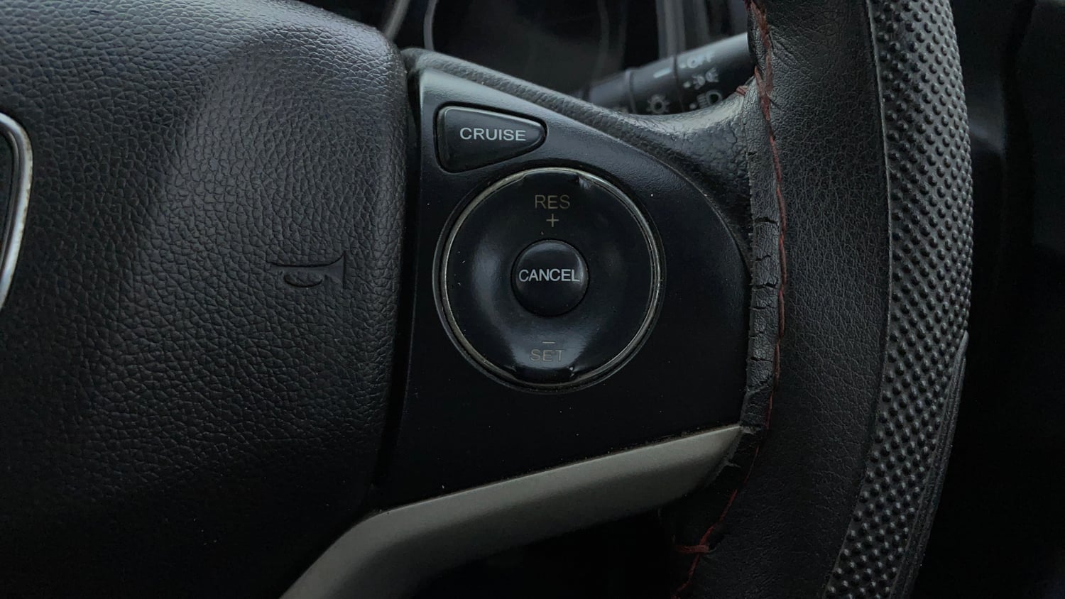 Used 2021 Honda WR-V VX MT Petrol Petrol Manual top_features Cruise control