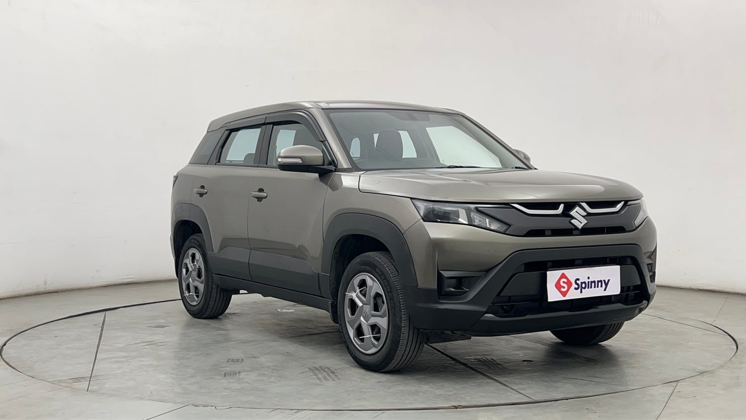Used 2024 Maruti Suzuki Brezza LXi S-CNG Cng Manual exterior RIGHT FRONT CORNER VIEW