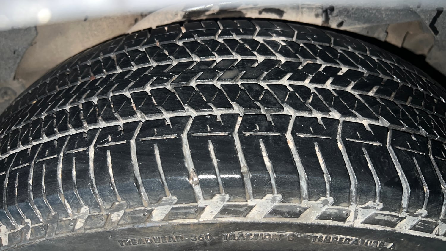 Used 2021 Mahindra XUV500 W7 Diesel Manual tyres LEFT REAR TYRE TREAD VIEW