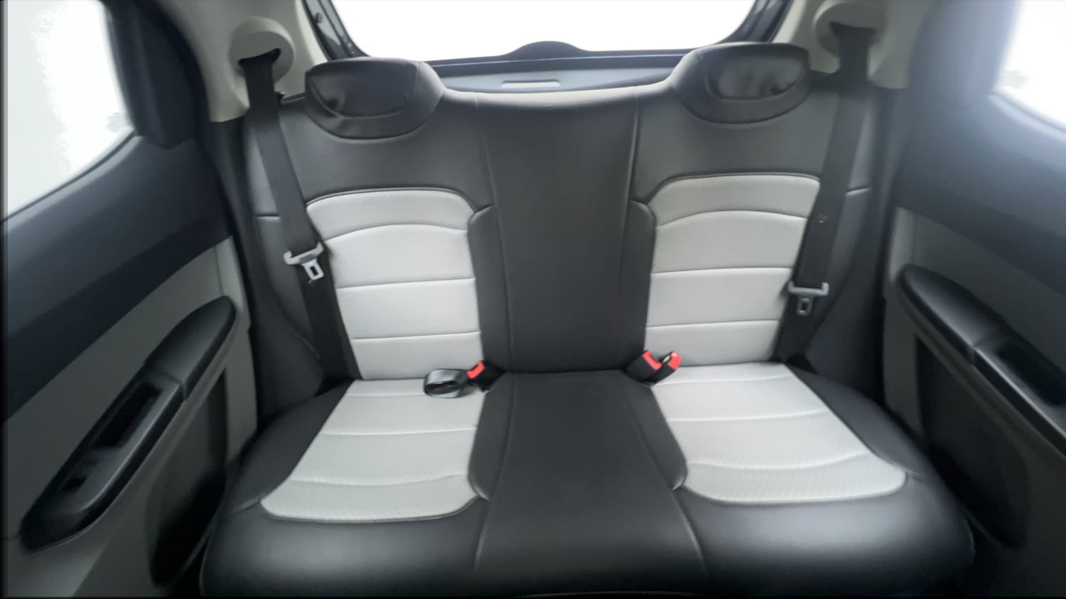 Used 2021 Tata Tiago XT Petrol Manual interior REAR SEAT CONDITION VIEW