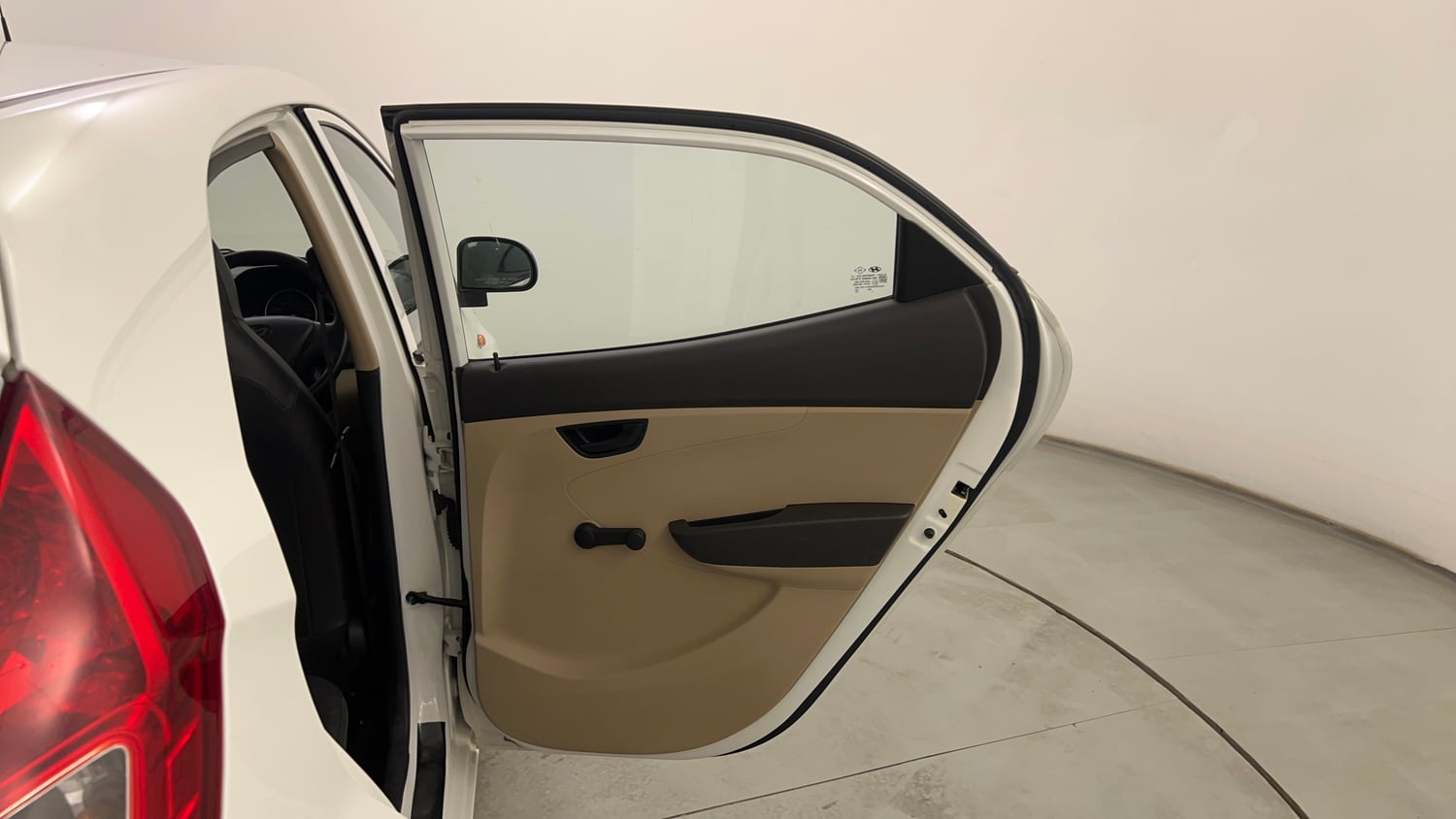 Used 2017 Hyundai Eon Magna + Petrol Manual interior RIGHT REAR DOOR OPEN VIEW