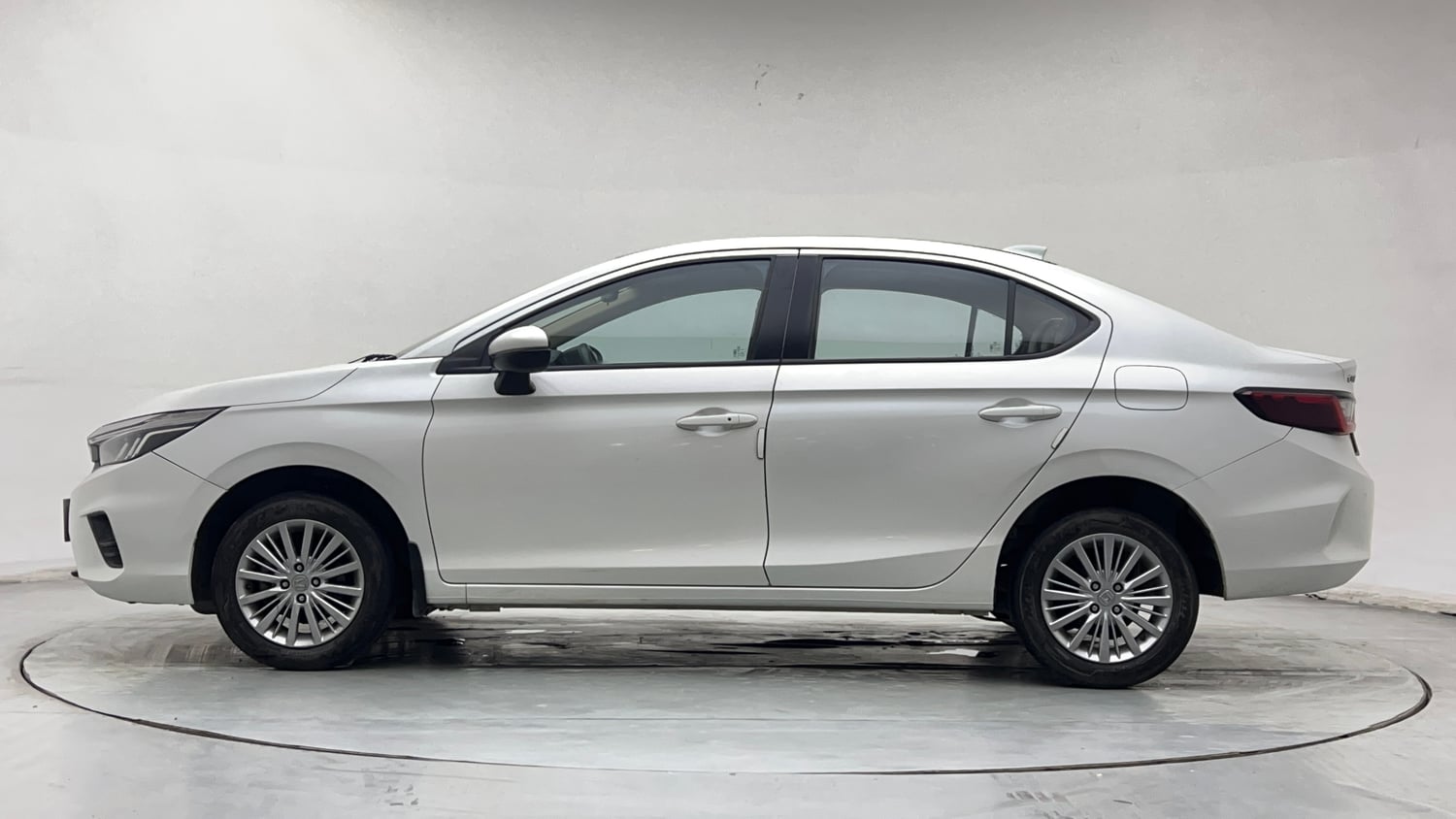 Used 2022 Honda City V Petrol Petrol Manual exterior LEFT SIDE VIEW