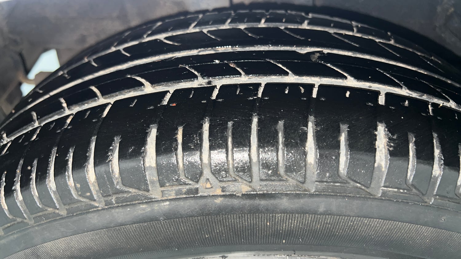 Used 2021 Tata Tiago XT Petrol Manual tyres RIGHT REAR TYRE TREAD VIEW