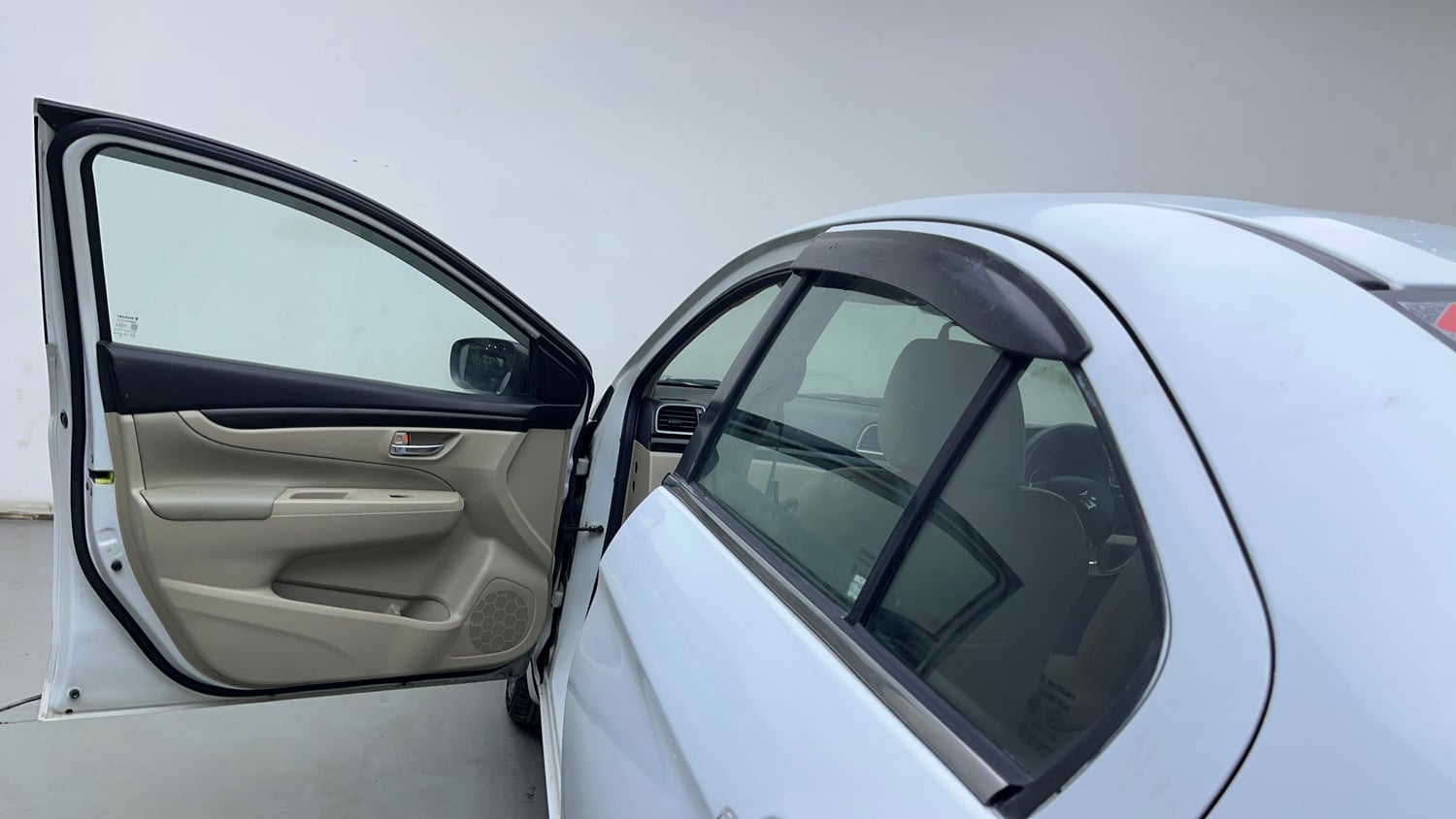 Used 2018 Maruti Suzuki Ciaz Alpha 1.4 AT Petrol Automatic interior LEFT FRONT DOOR OPEN VIEW