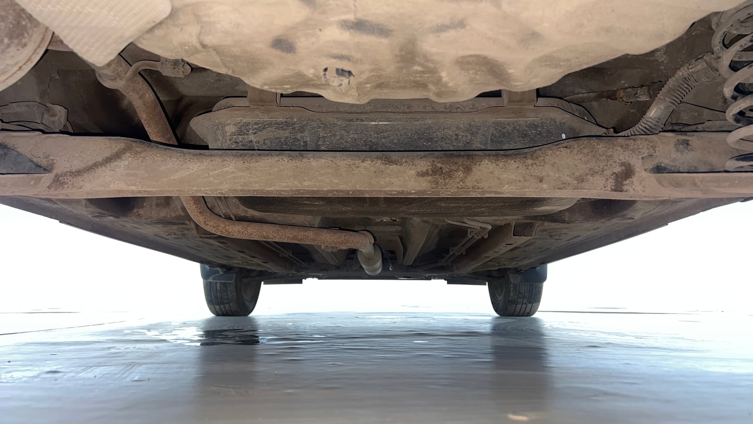 Used 2021 Nissan Magnite XV Premium Turbo (O) Petrol Manual extra REAR UNDERBODY VIEW (TAKEN FROM REAR)