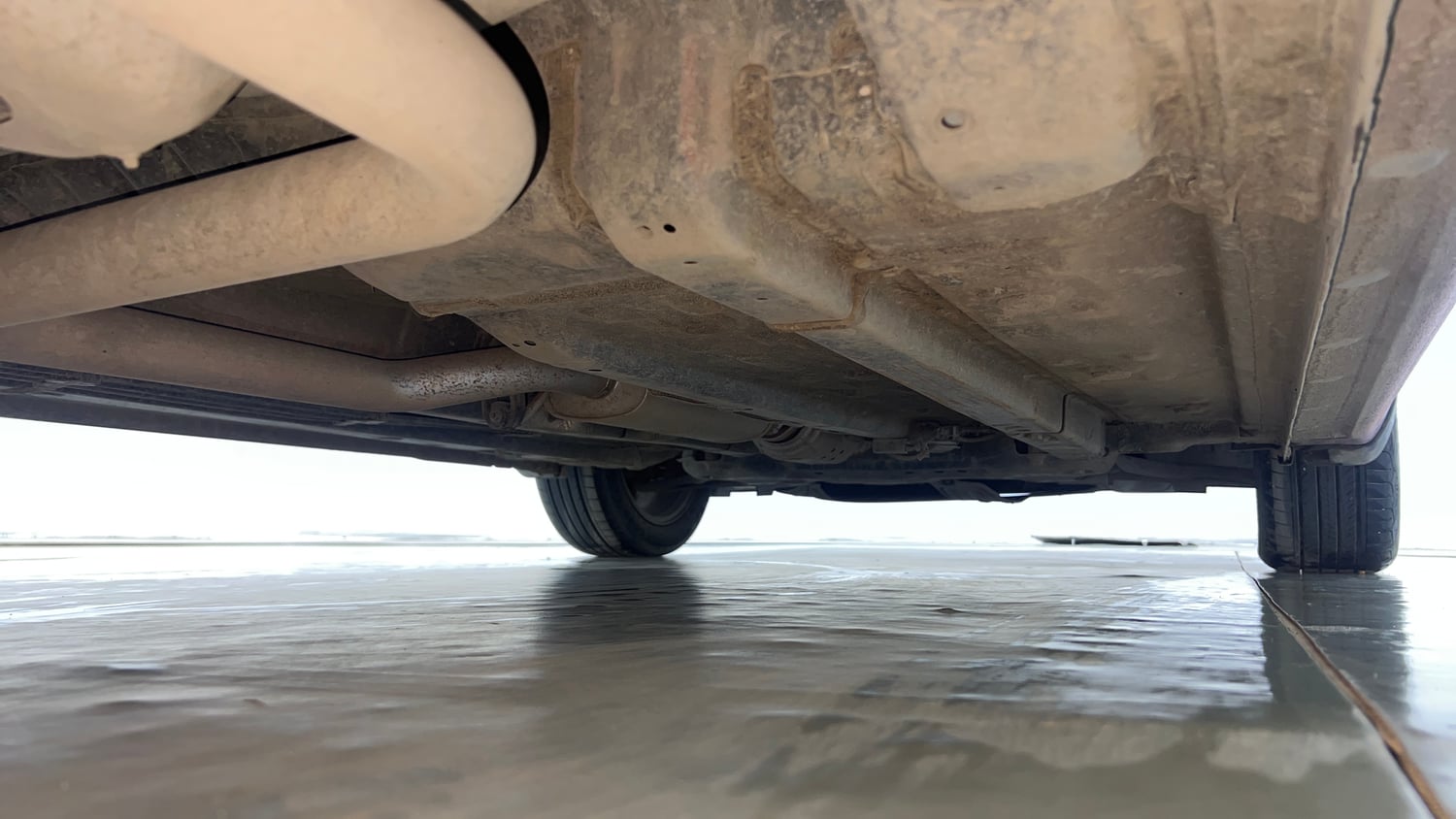 Used 2023 Hyundai Verna SX (O) 1.5 Turbo Petrol DCT Petrol Automatic extra REAR RIGHT UNDERBODY VIEW