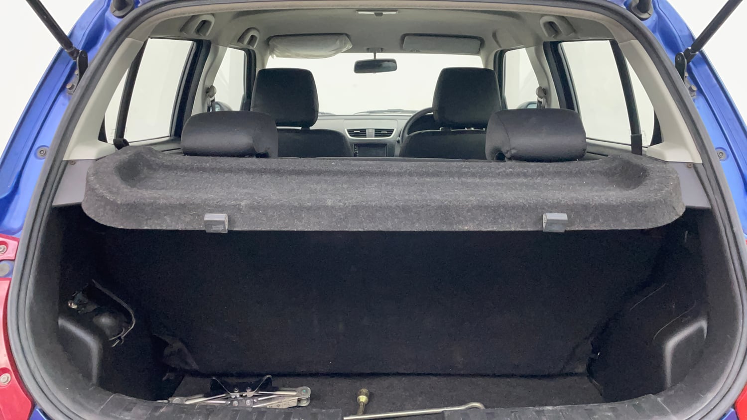Used 2014 Maruti Suzuki Swift VXi Petrol Manual interior DICKY INSIDE VIEW