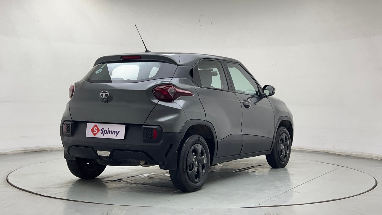 Used 2024 Tata Punch Adventure Rhythm iCNG Cng Manual exterior RIGHT REAR CORNER VIEW
