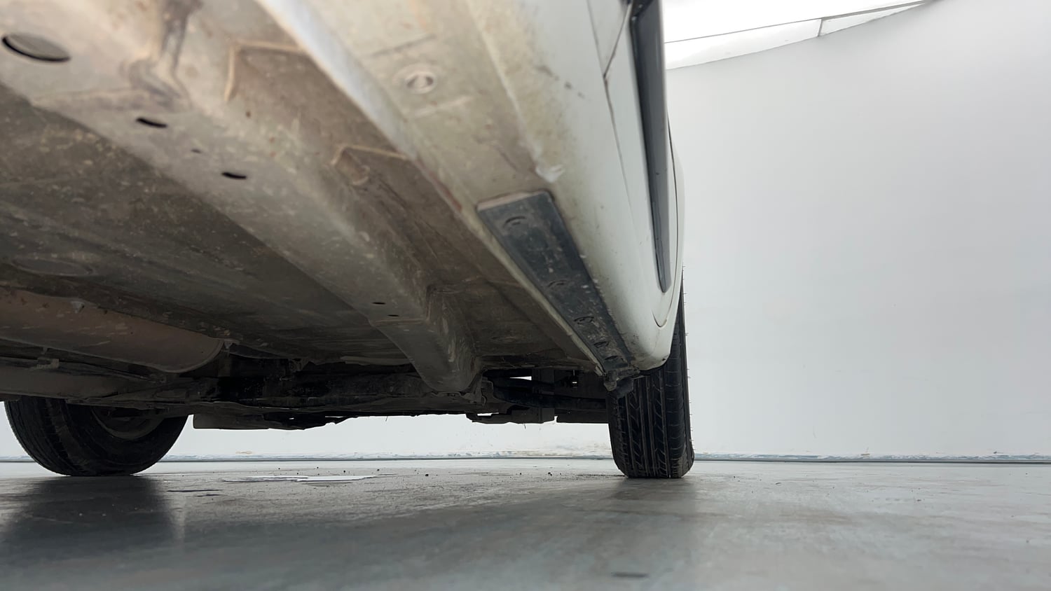 Used 2018 Maruti Suzuki Swift VXi Petrol Manual extra REAR RIGHT UNDERBODY VIEW