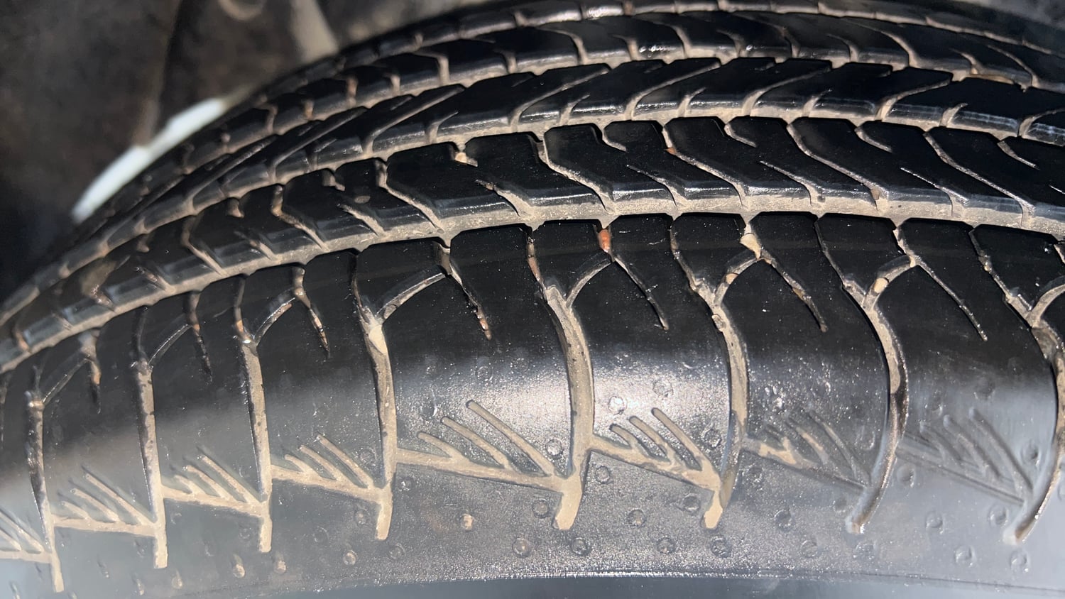 Used 2021 Hyundai Creta SX (O) 1.5 Diesel Automatic Diesel Automatic tyres RIGHT REAR TYRE TREAD VIEW