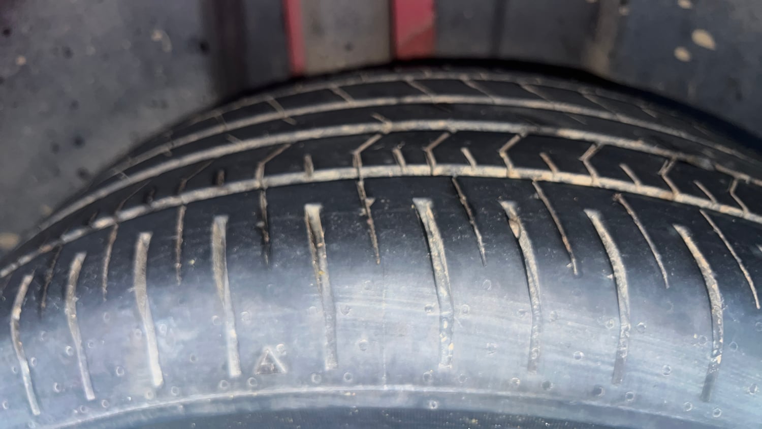 Used 2025 Skoda Slavia Style 1.0L TSI MT Petrol Manual tyres RIGHT REAR TYRE TREAD VIEW