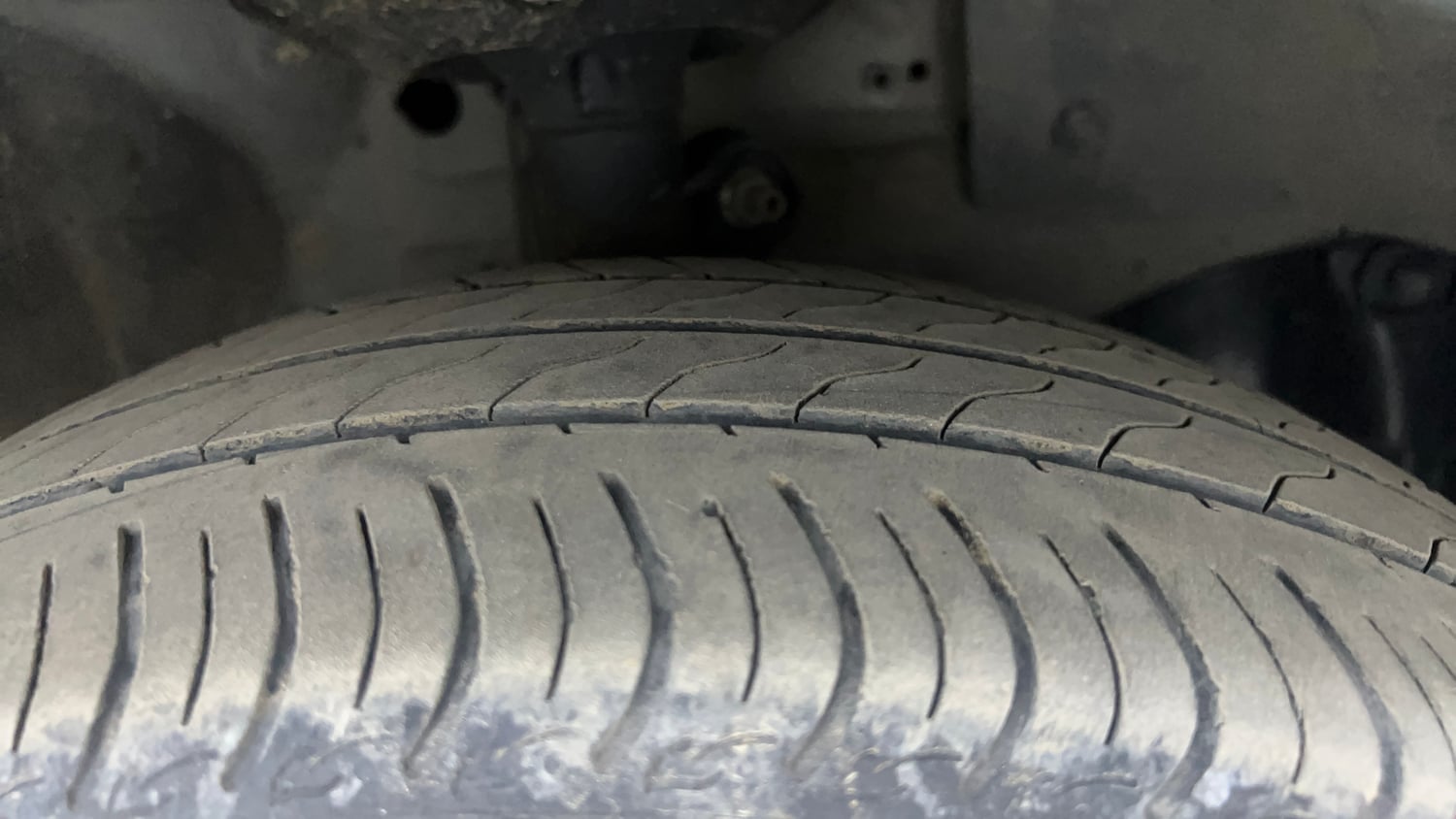 Used 2017 Honda Amaze 1.2 S i-VTEC Petrol Manual tyres RIGHT FRONT TYRE TREAD VIEW