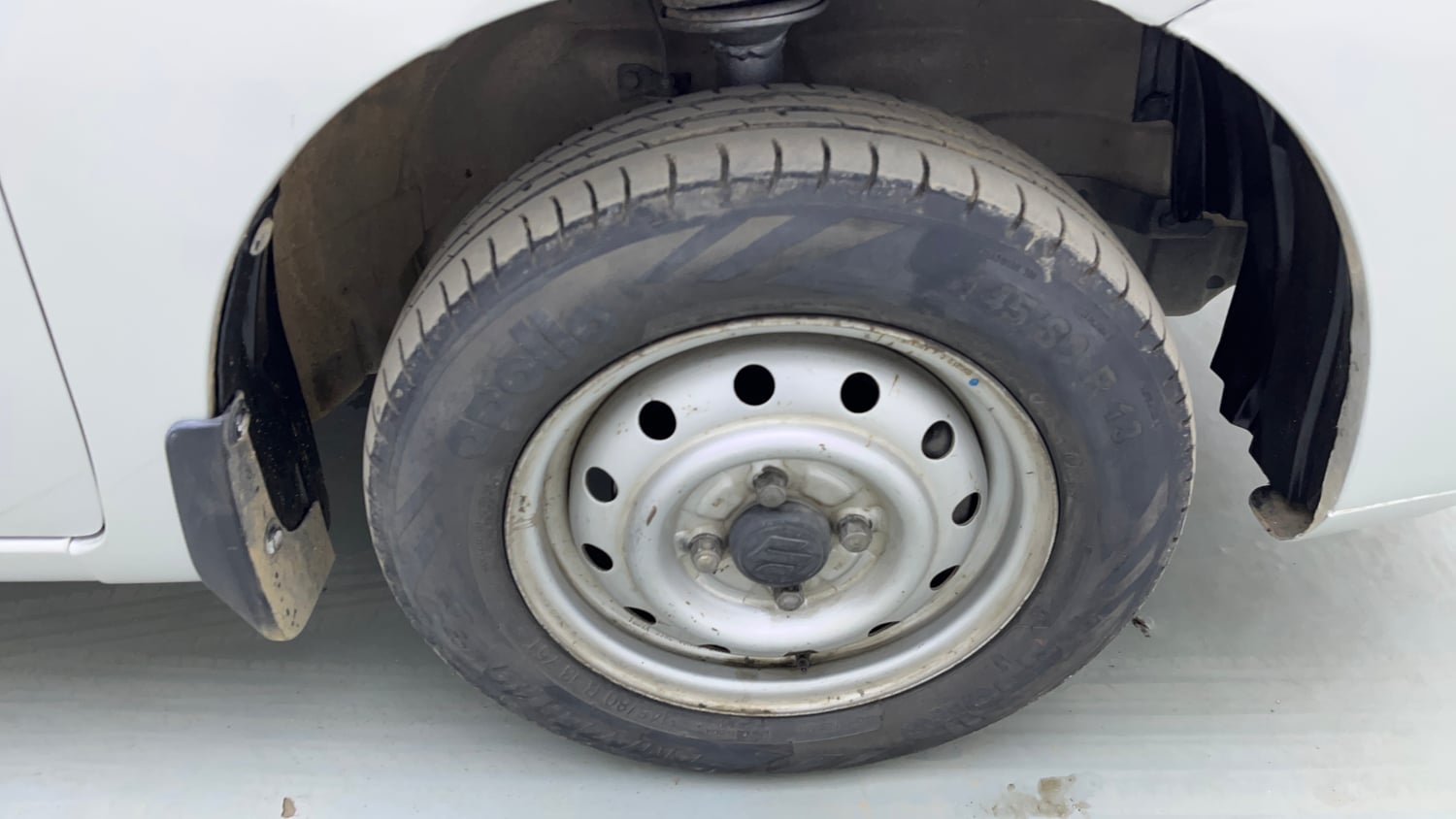 Used 2012 Maruti Suzuki Wagon R 1.0 LXi CNG Cng Manual tyres RIGHT FRONT TYRE RIM VIEW