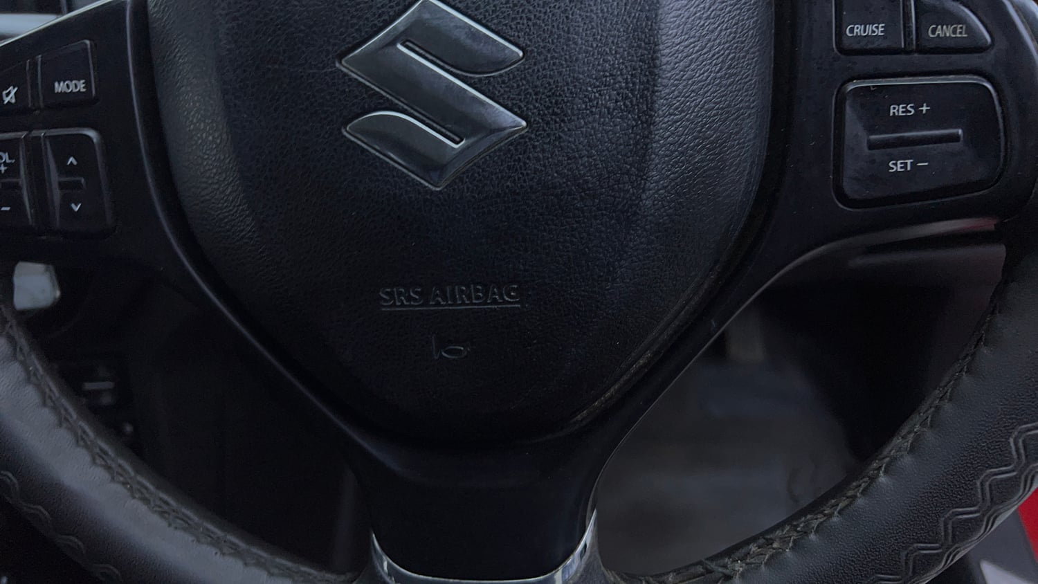 Used 2021 Maruti Suzuki Vitara Brezza ZXi AT SHVS Petrol Automatic top_features Airbags