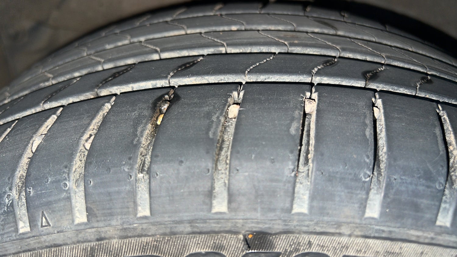 Used 2018 Honda City ZX CVT Petrol Petrol Automatic tyres LEFT FRONT TYRE TREAD VIEW