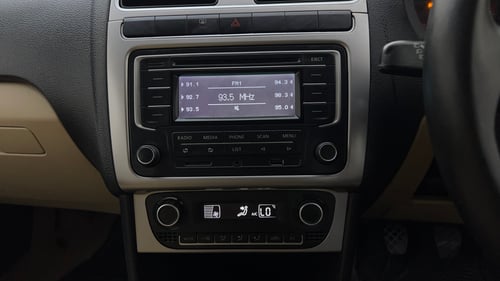 Used 2014 Volkswagen Polo Highline1.2L (P) Petrol Manual top_features Integrated (in-dash) music system
