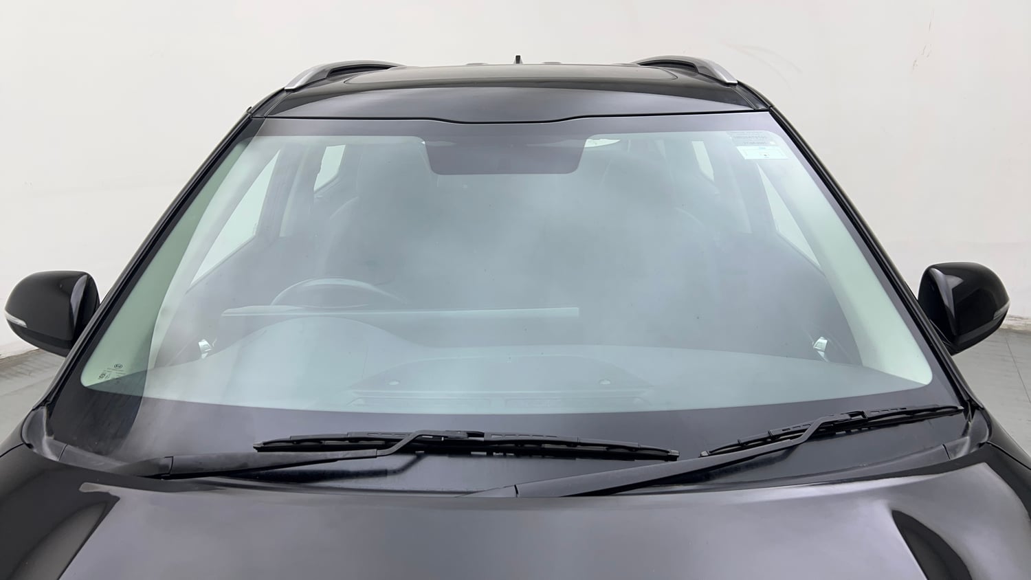 Used 2021 Kia Seltos Anniversary Edition 1.5 Petrol Manual exterior FRONT WINDSHIELD VIEW